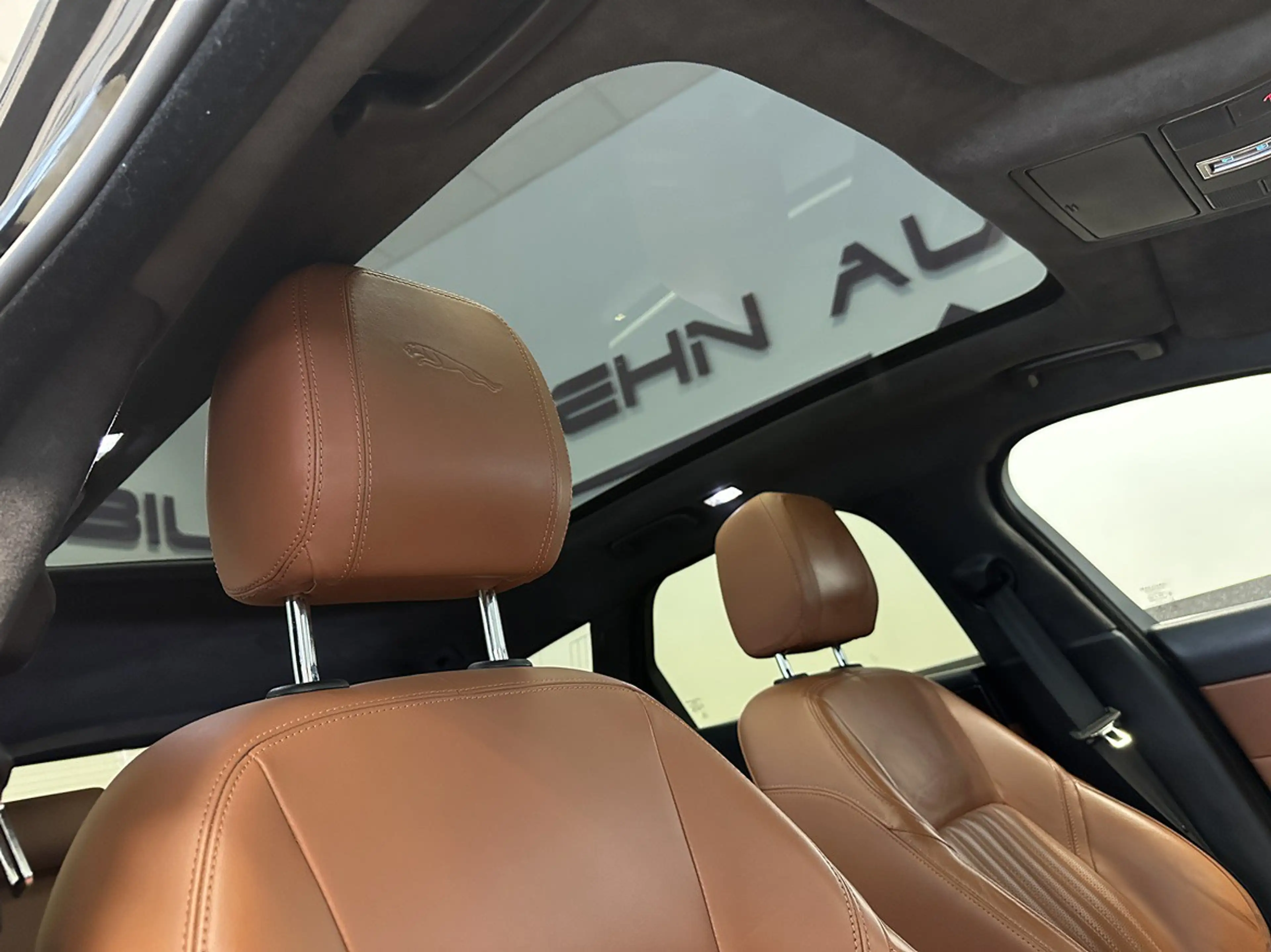 Jaguar XF Sportbrake 20d Portfolio AWD ACCLeder LED Navi — photo 11