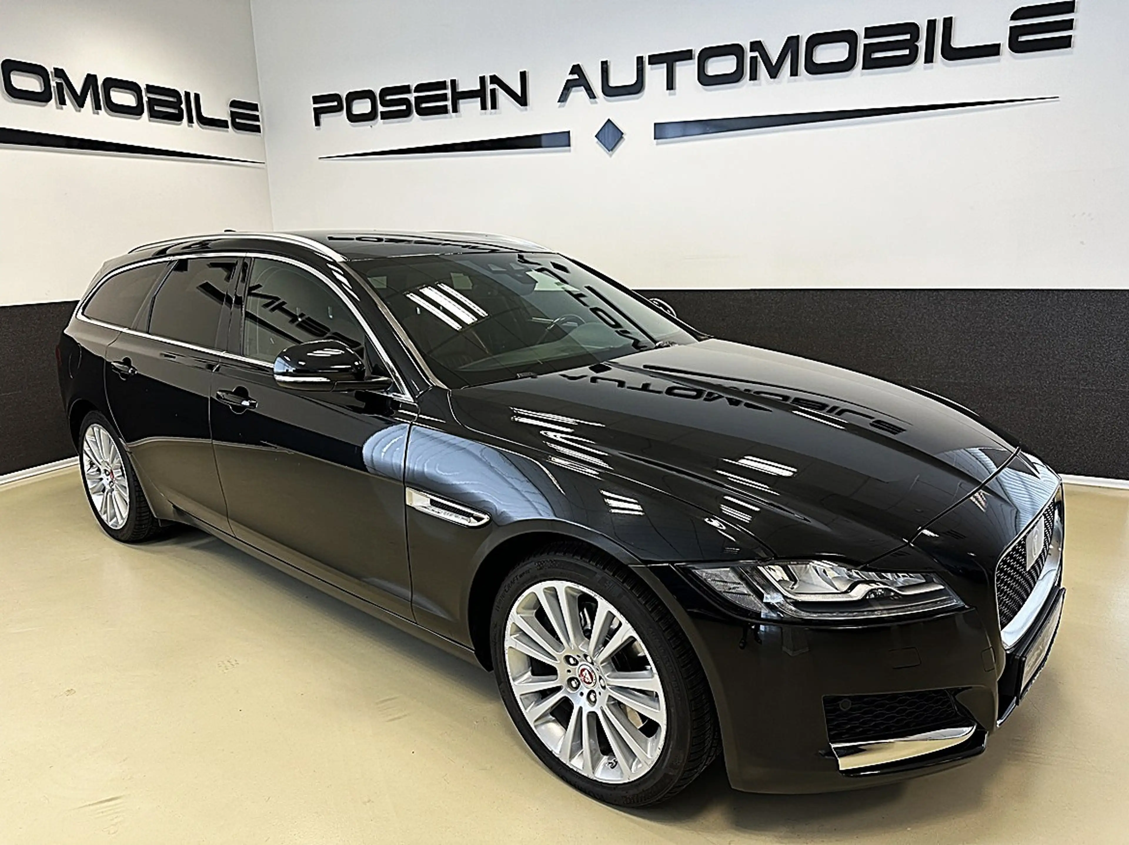 Jaguar XF Sportbrake 20d Portfolio AWD ACCLeder LED Navi