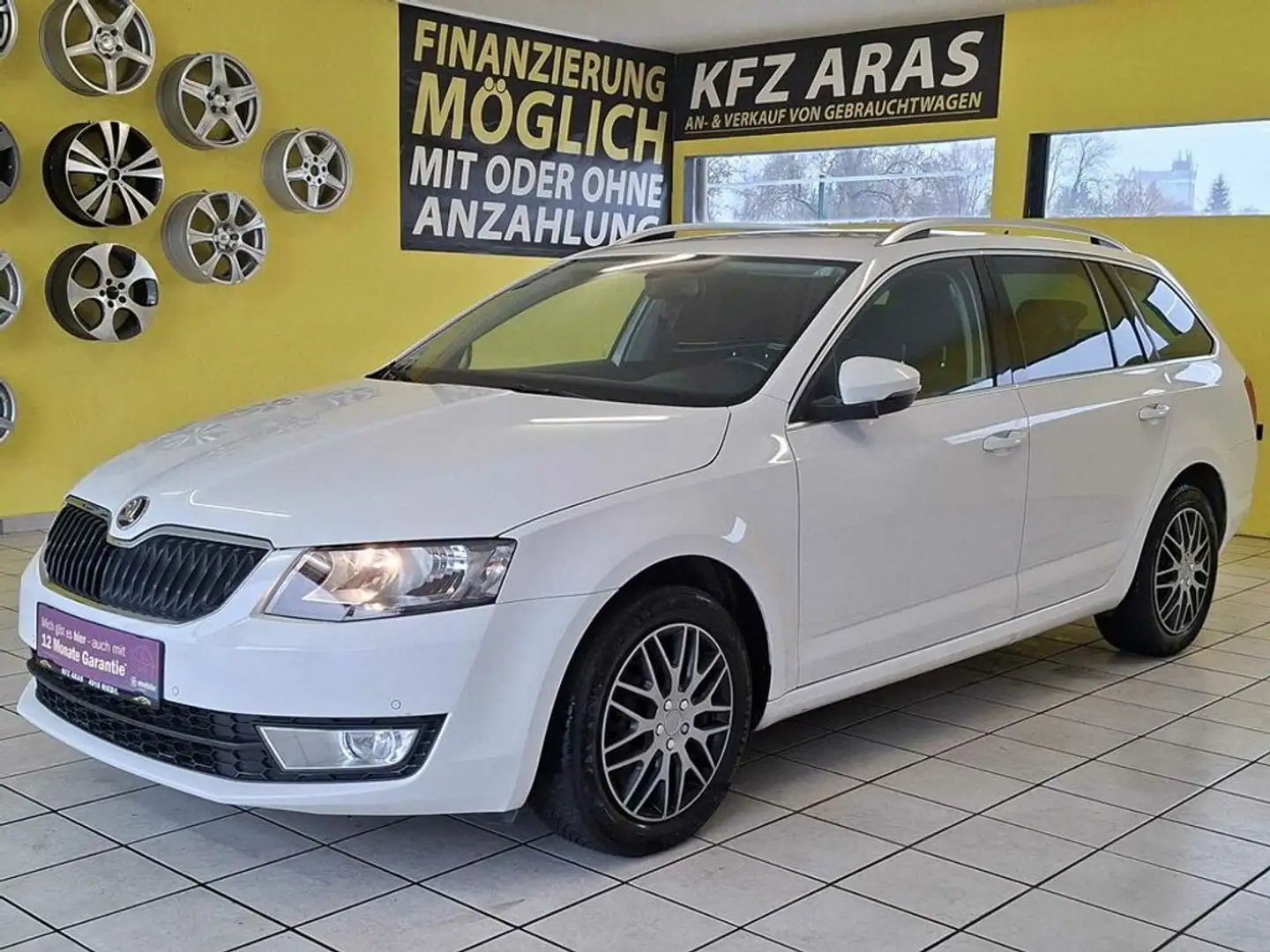 Skoda Octavia Style GUTER ZUSTAND, NAVI, PDC, TEMPOMAT Weiß - 1