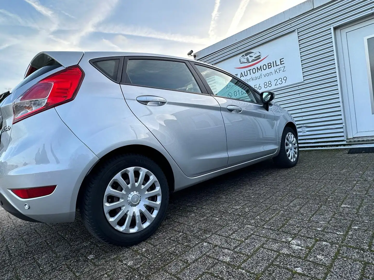 Ford Fiesta Trend Argent - 2