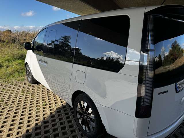 Hyundai STARIA 2.2 CRDi Allrad Signature