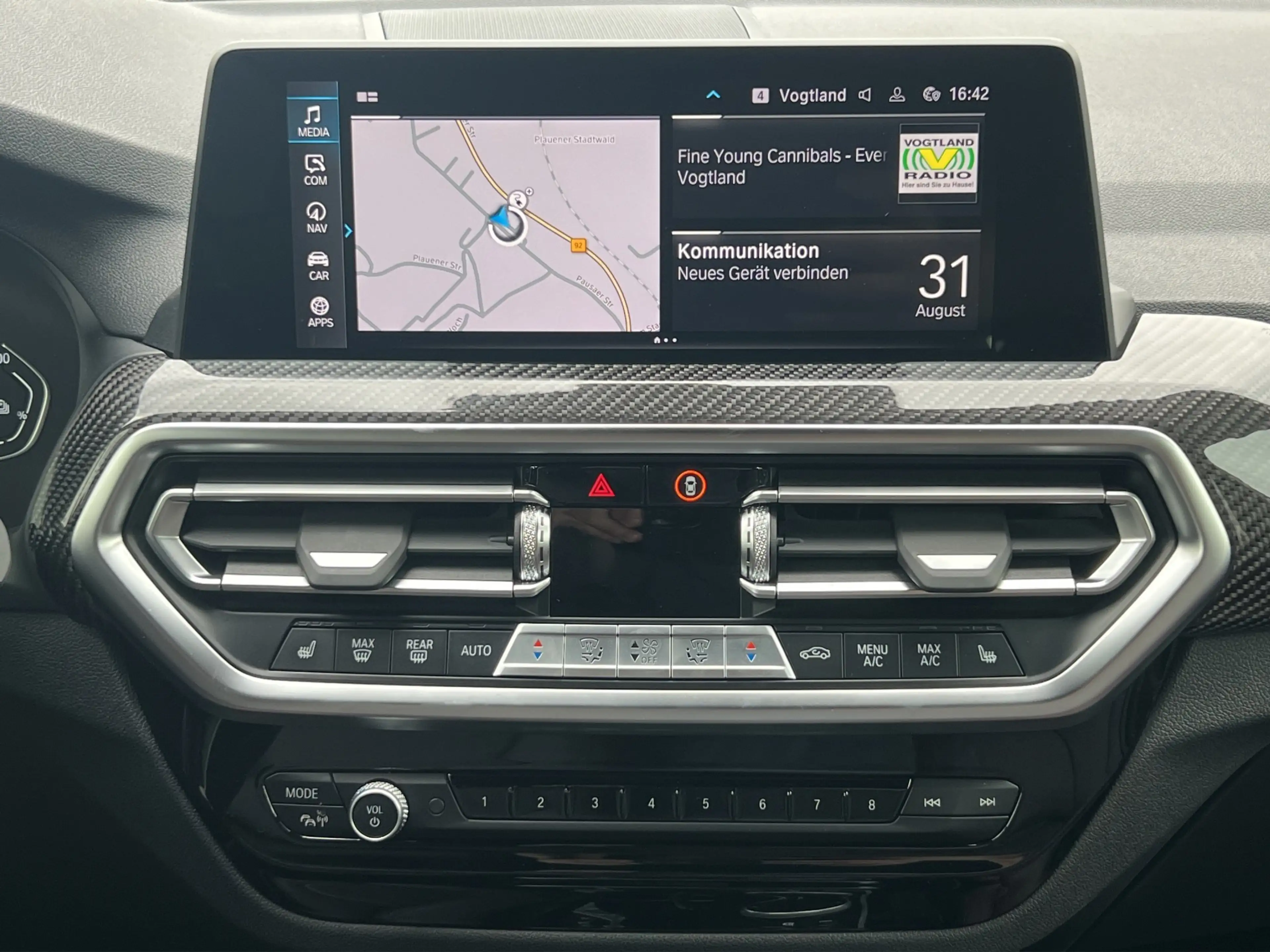 BMW X3 xDrive 30e M-Sport Laser DrvAss StHzg HUD HiFi — photo 14