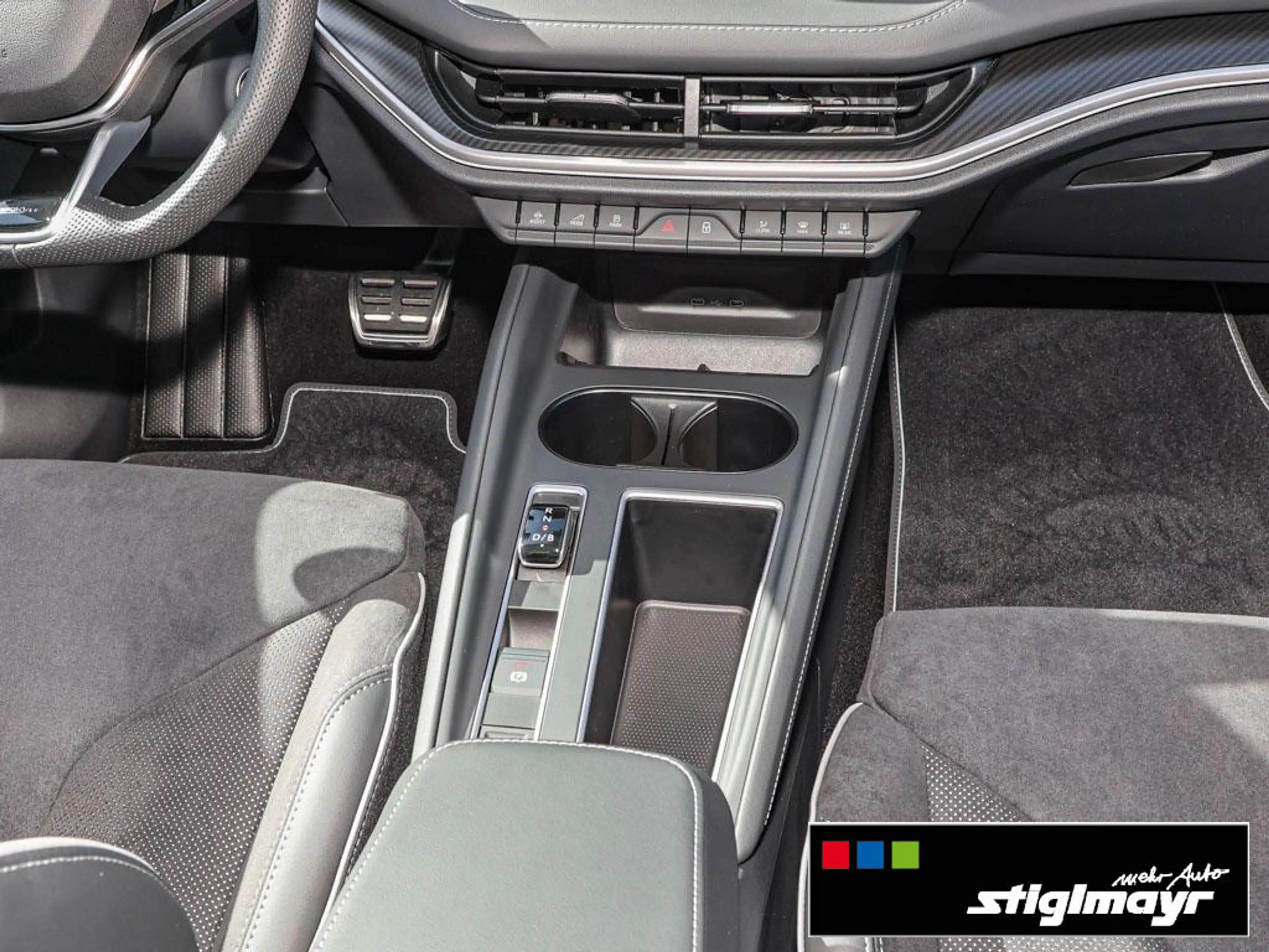 Skoda Elroq Sportline 63-kWh+ACC+KAMERA+LED+NAVI — photo 9