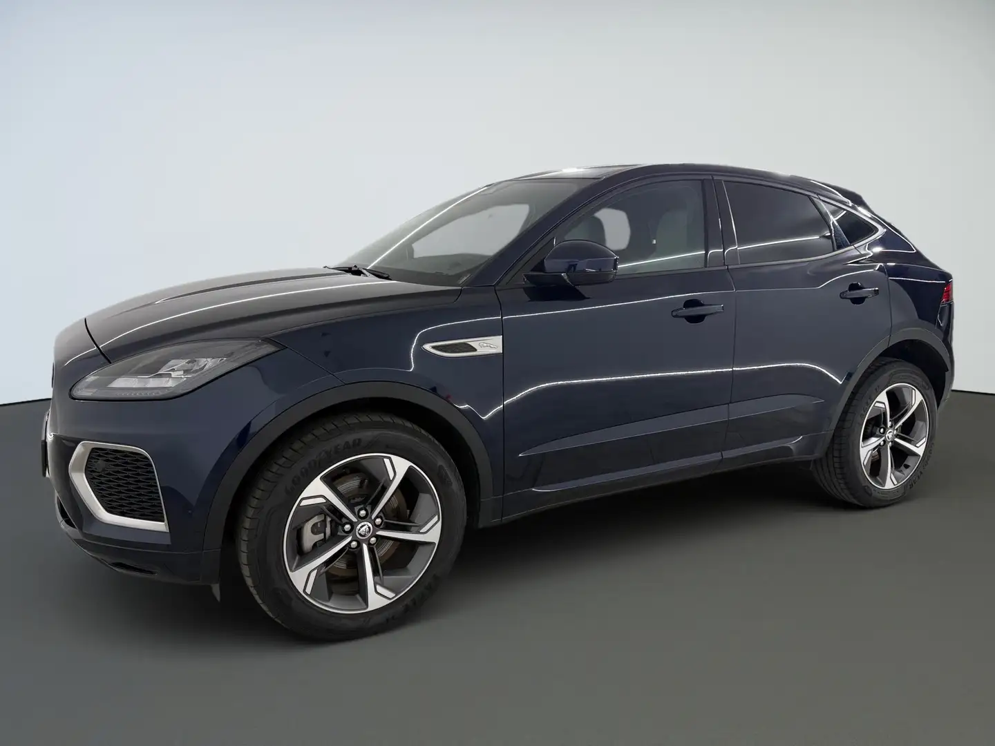 Jaguar E-Pace R-DYN S 2.0 163 AWD A9 MHEV - 1