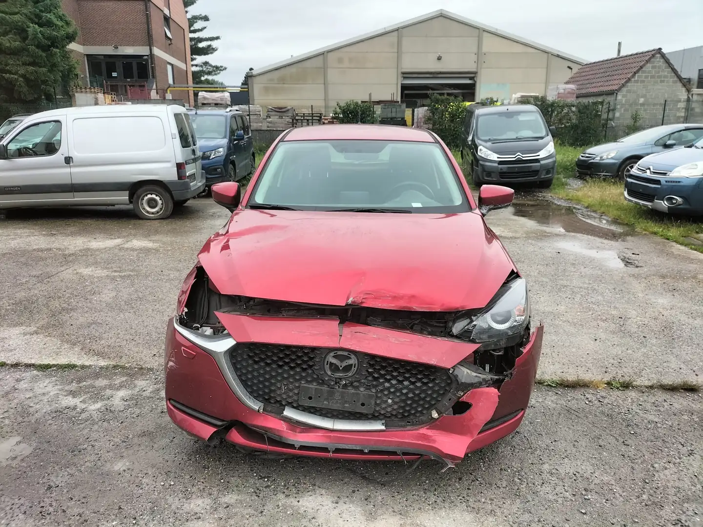 Mazda 2 1.5i Skyactiv-G Skydrive Rouge - 1