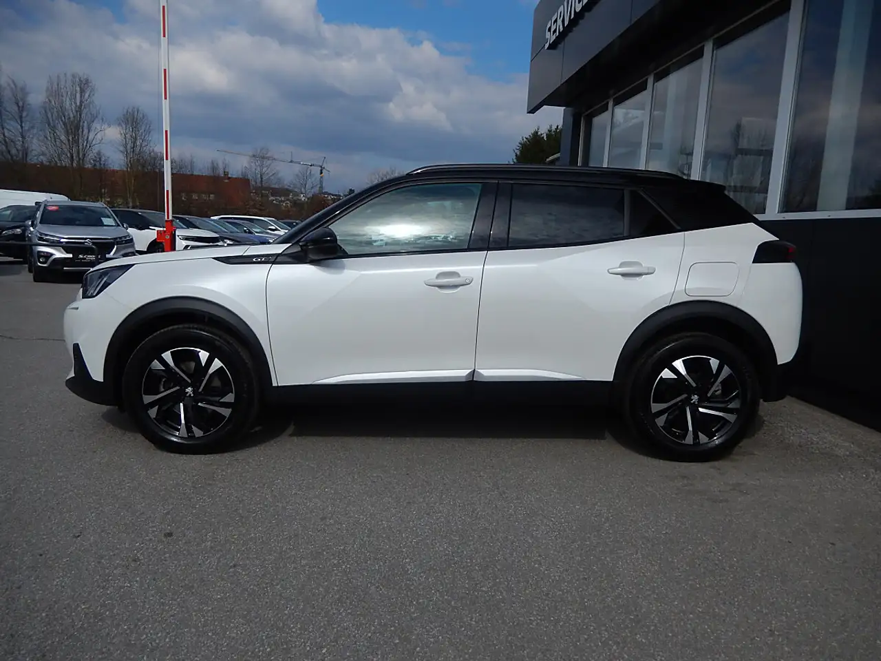 Peugeot 2008 1,5 BlueHDi 130 S&S GT EAT8 4