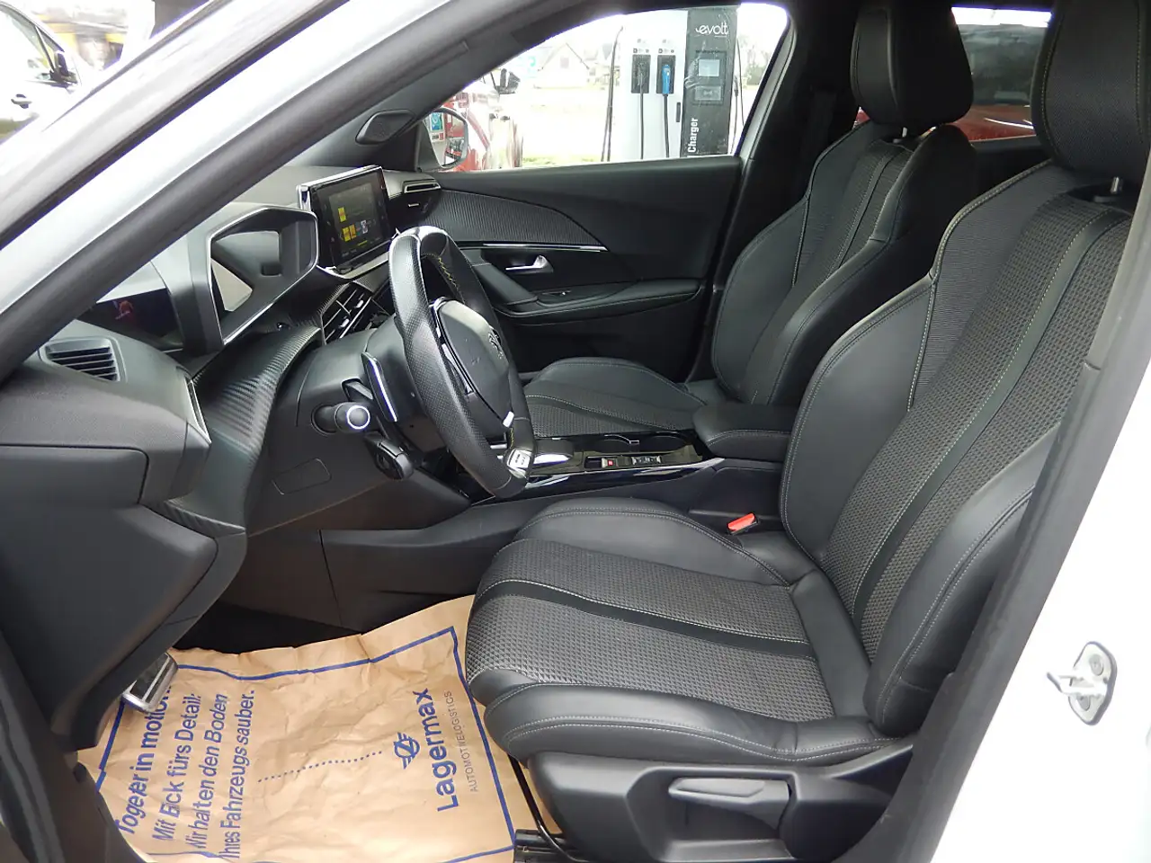 Peugeot 2008 1,5 BlueHDi 130 S&S GT EAT8 9