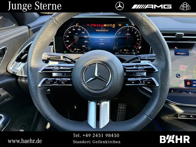 Mercedes-Benz 300 view 13