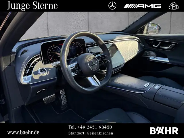 Mercedes-Benz 300 view 11