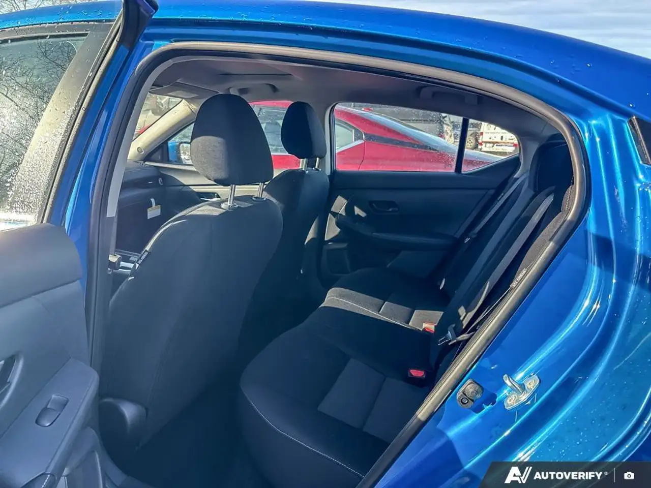 Nissan Sentra снимка Nissan Sentra
