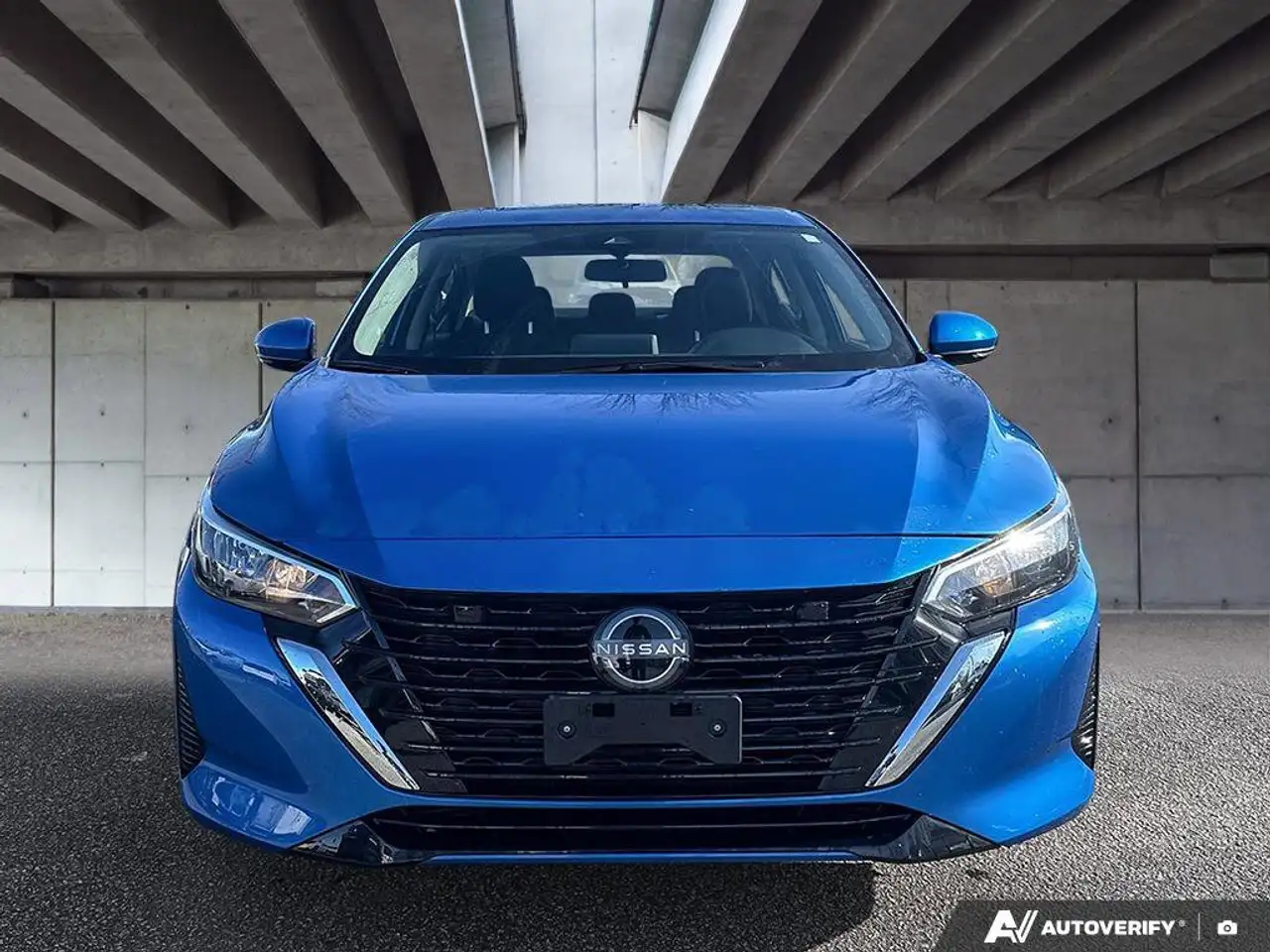 Nissan Sentra снимка Nissan Sentra