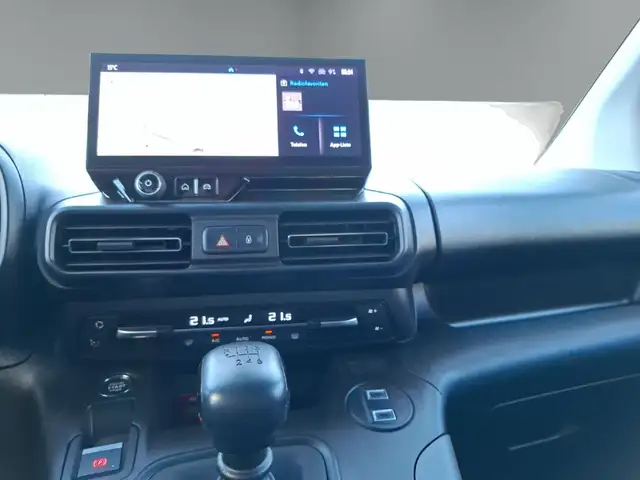 Toyota Proace City view 15