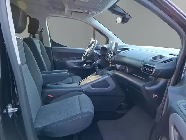 Toyota Proace City view 12