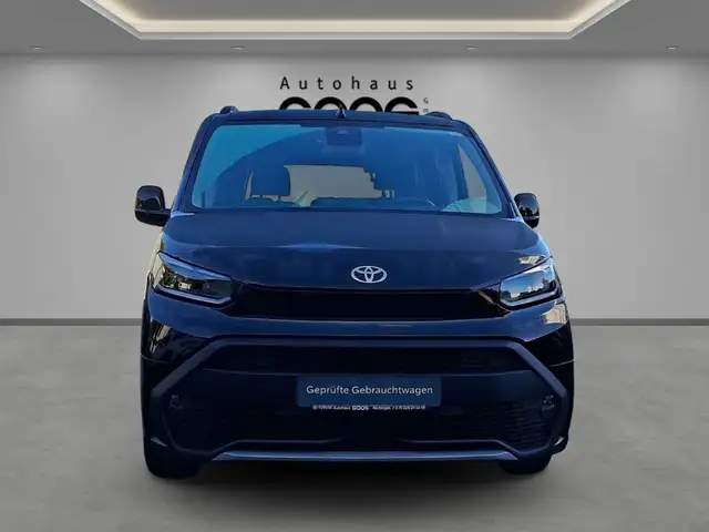 Toyota Proace City view 8