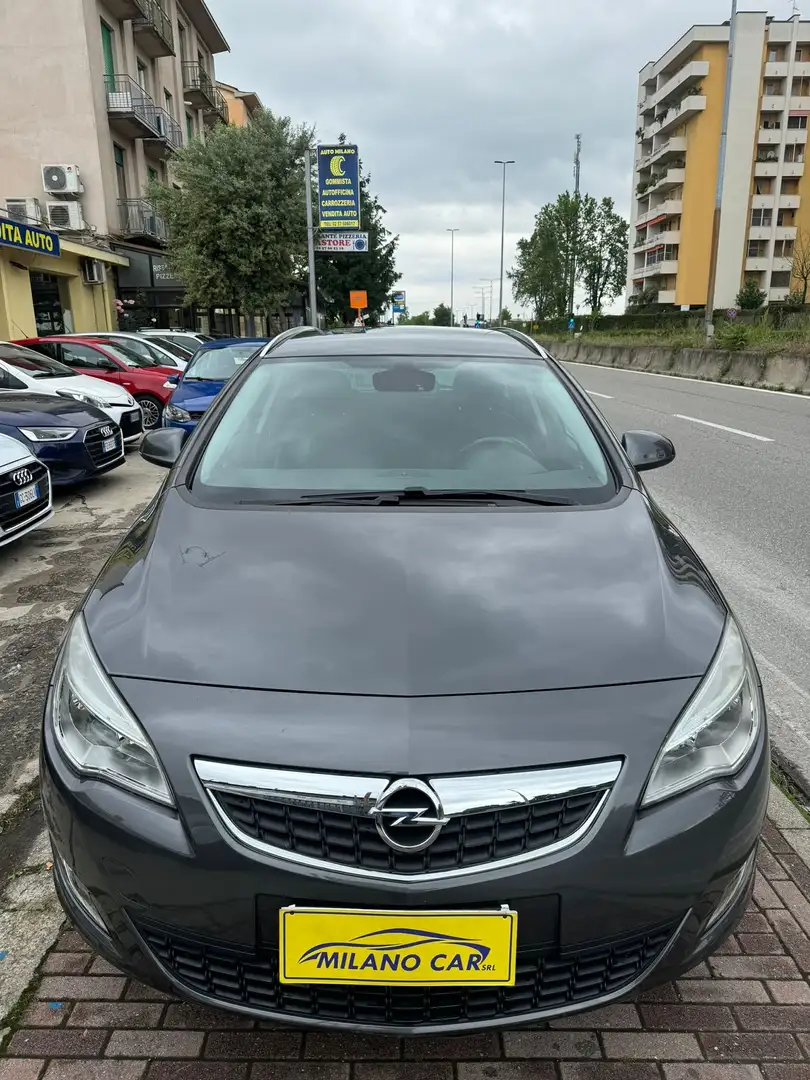 Opel Astra Sports Tourer 1.4 t Elective 140cv Gris - 1