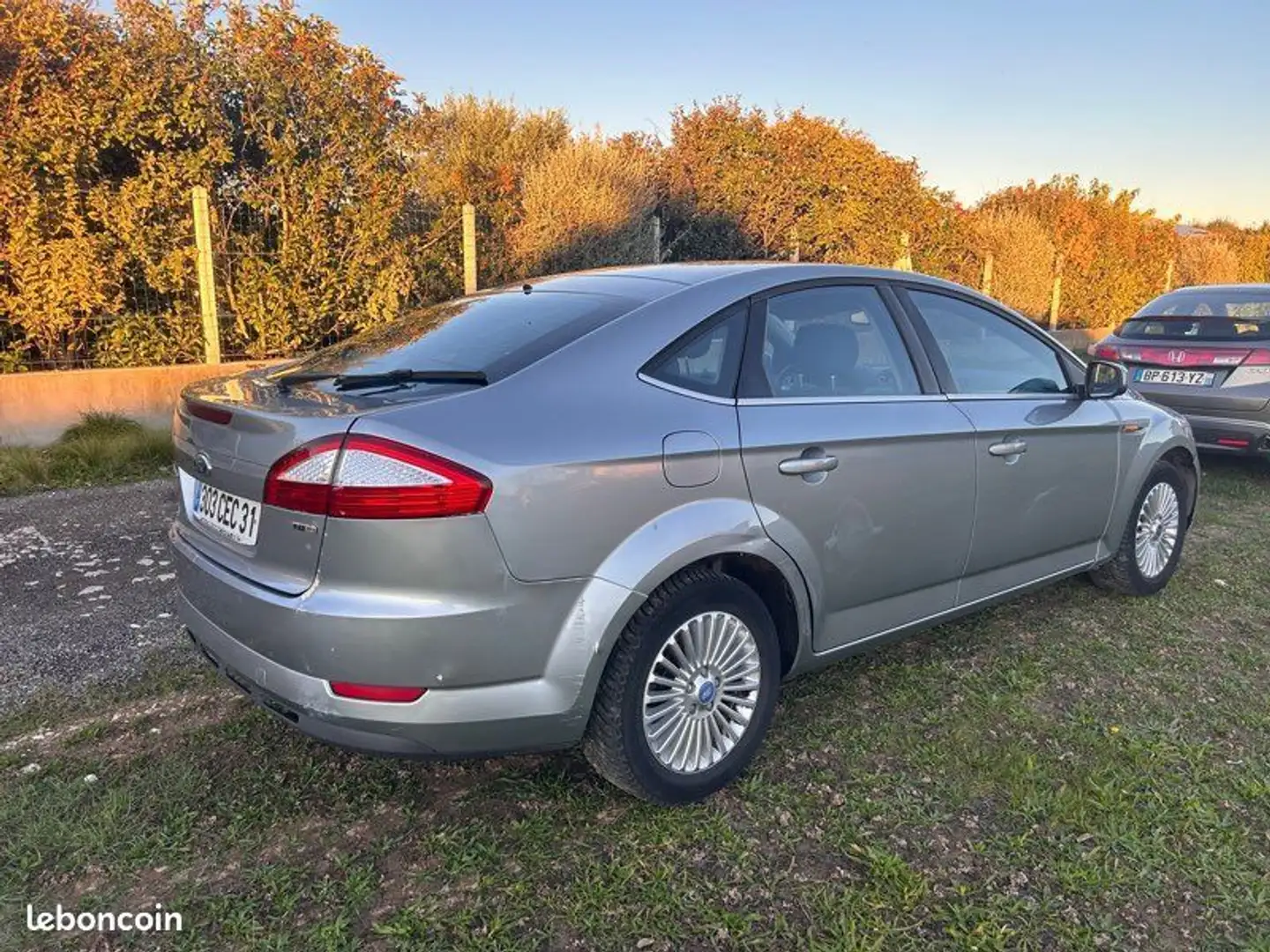 Ford Mondeo 2.l TDCI 140ch Hatchback - 2