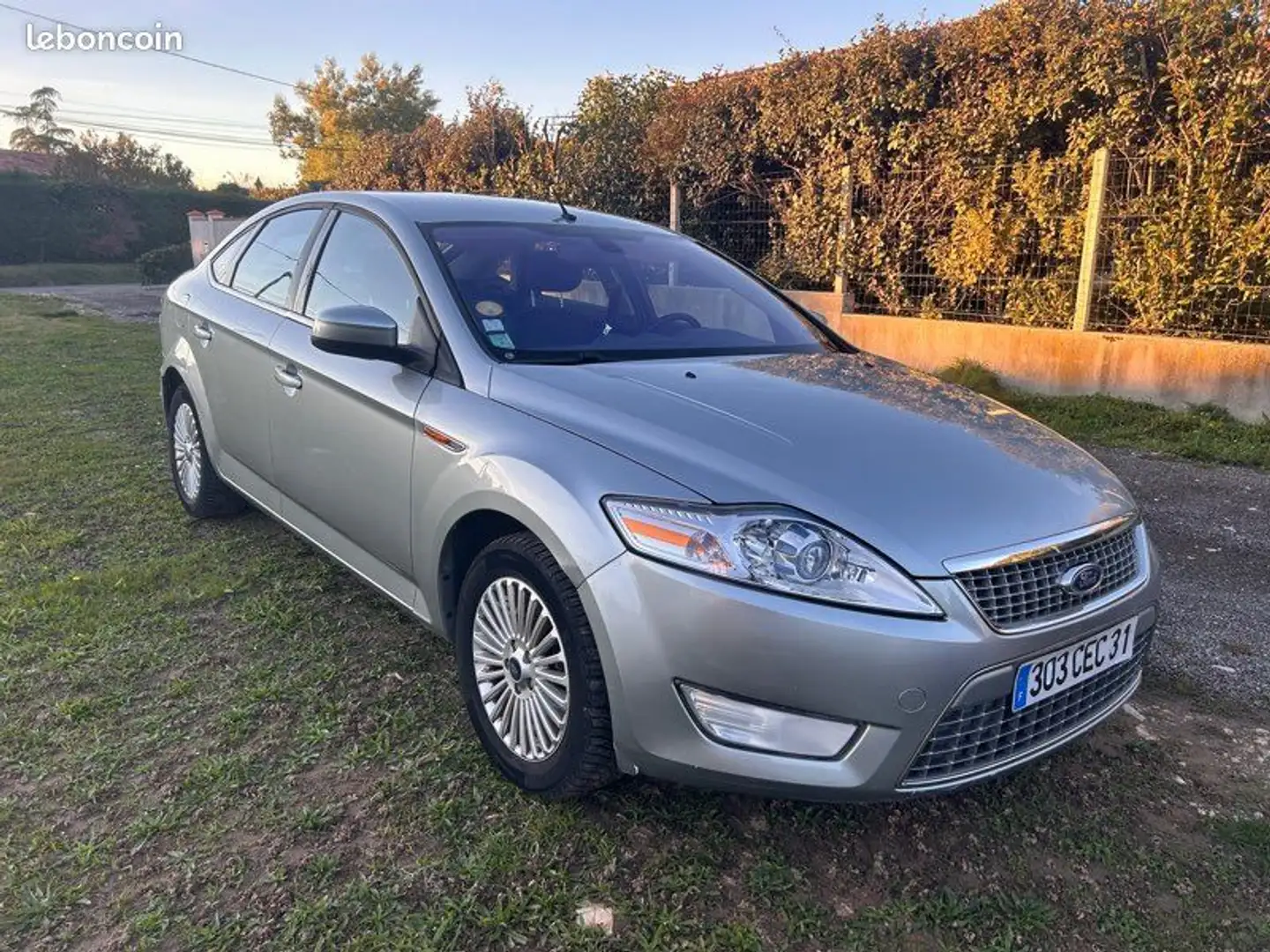 Ford Mondeo 2.l TDCI 140ch Hatchback - 1