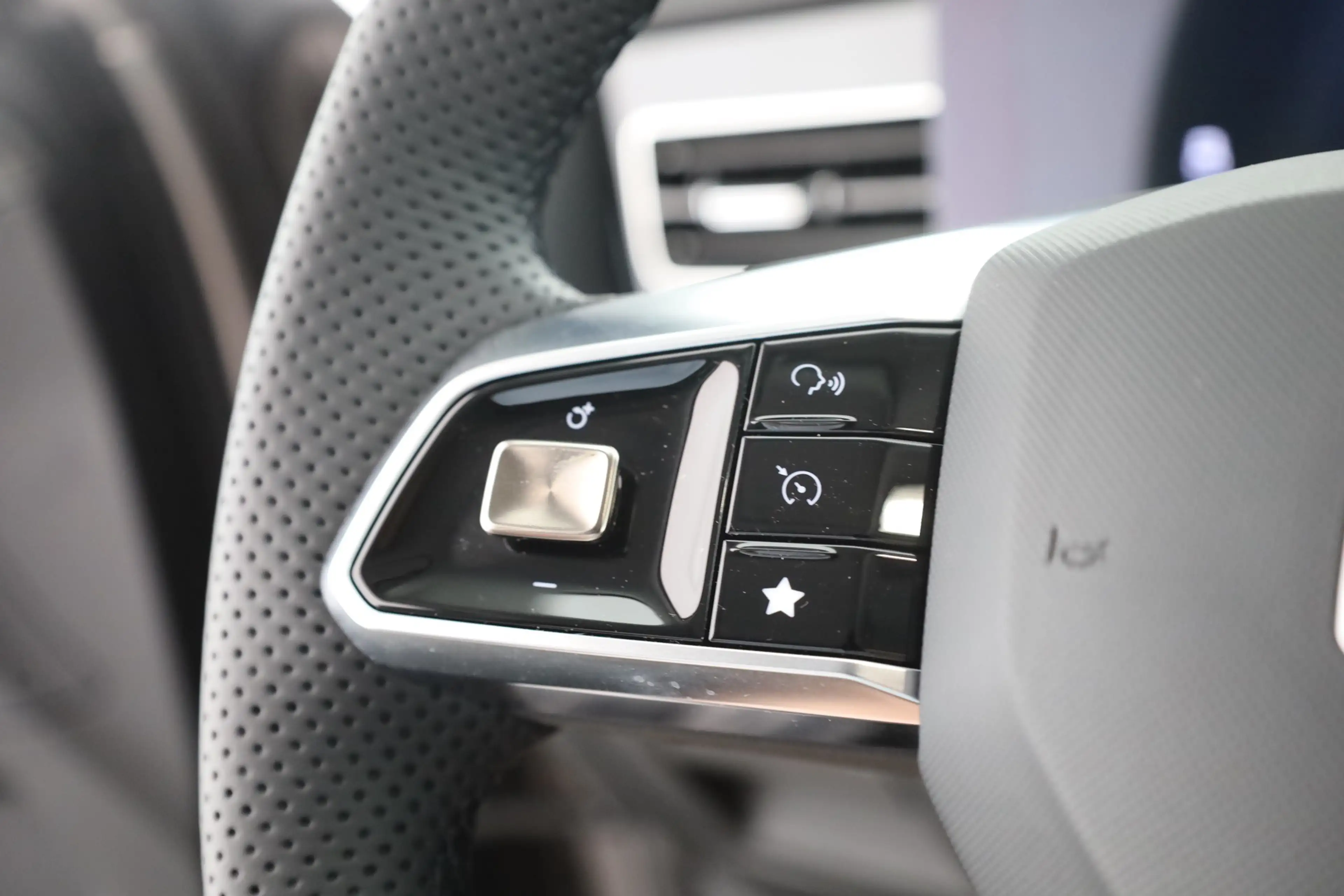 MG HS 1.5 T-GDI Comfort LED Navi Kamera — photo 18