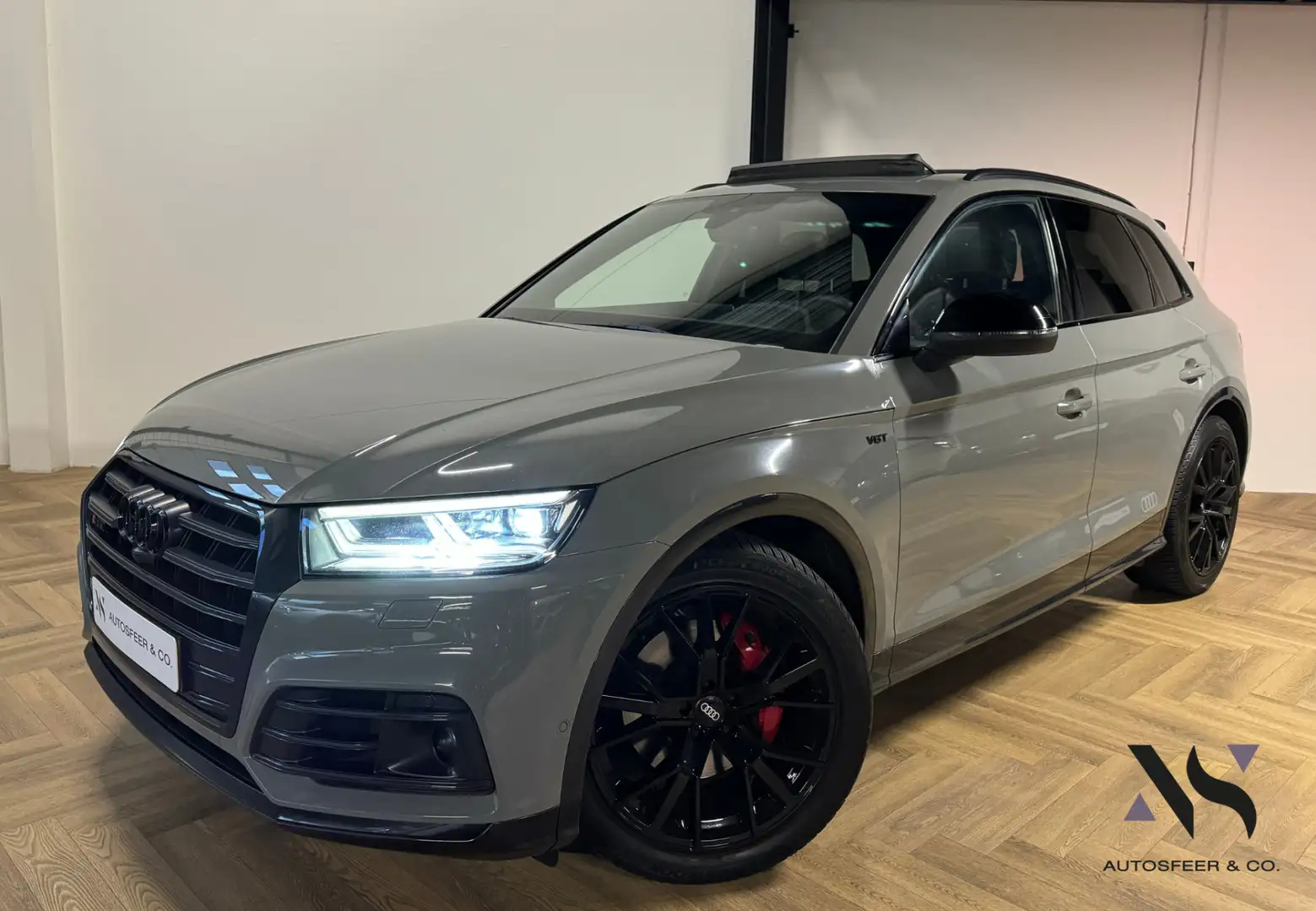 Audi Q5 3.0 TFSI SQ5 quattro ABT PANO VOL' Grijs - 1
