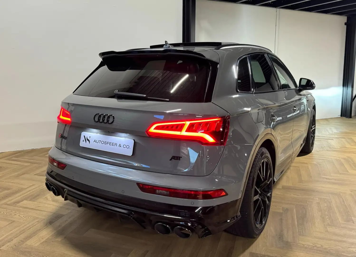 Audi Q5 3.0 TFSI SQ5 quattro ABT PANO VOL' Grijs - 2