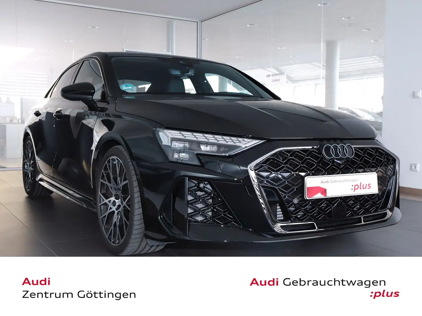 Audi RS3 RS 3 Limousine 2.5TFSI qu.Str. PANO+MATRIX+SONOS Schwarz - 2