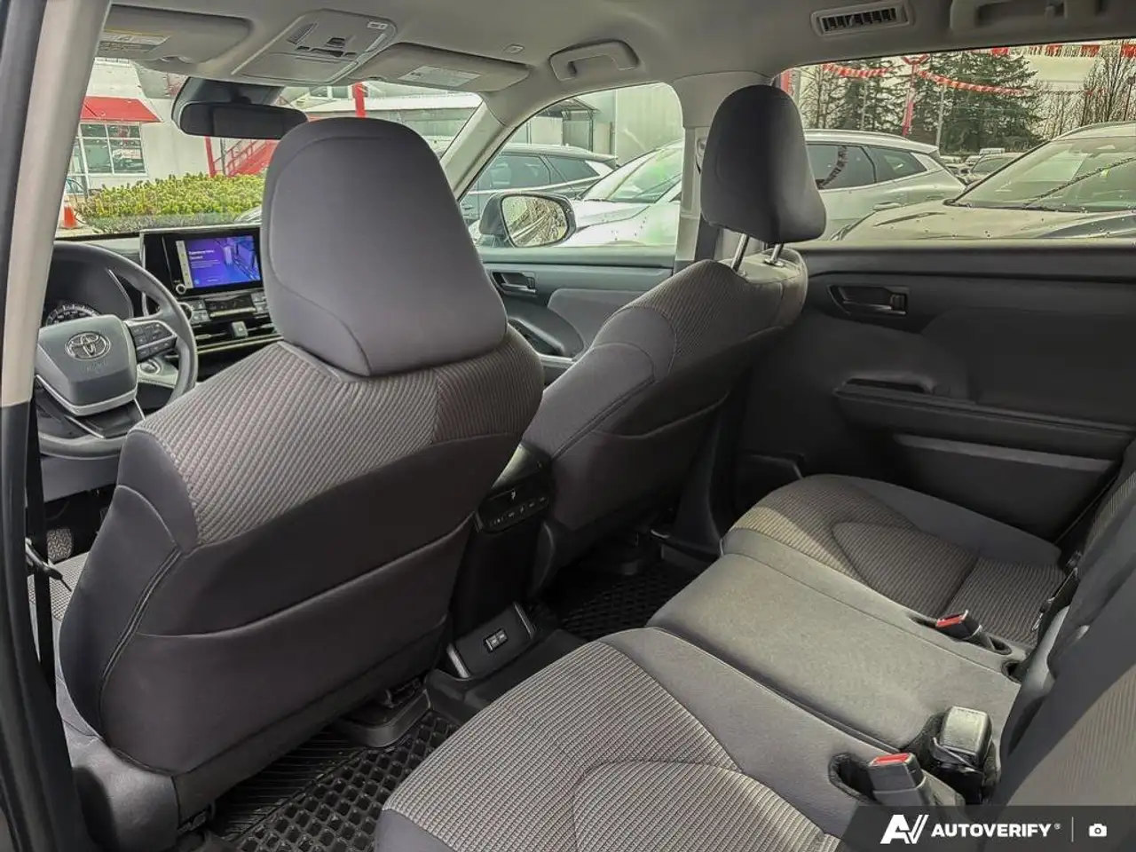 Toyota Highlander photo Toyota Highlander
