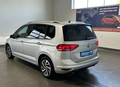 Annonce voiture d'occasion Volkswagen Touran - CARADIZE