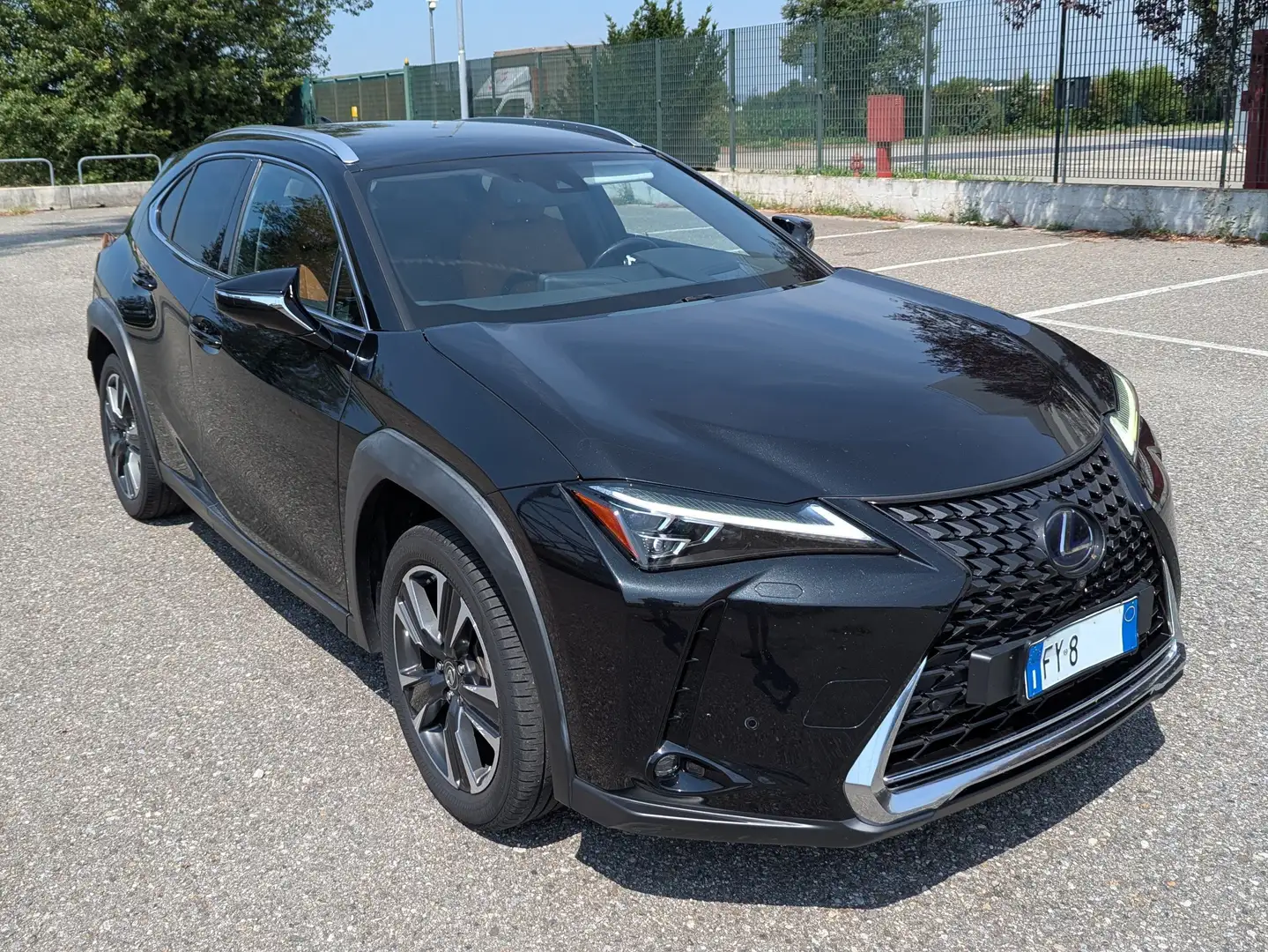 Lexus UX 250h UX 250h 2.0 Luxury 4WD CVT Nero - 2