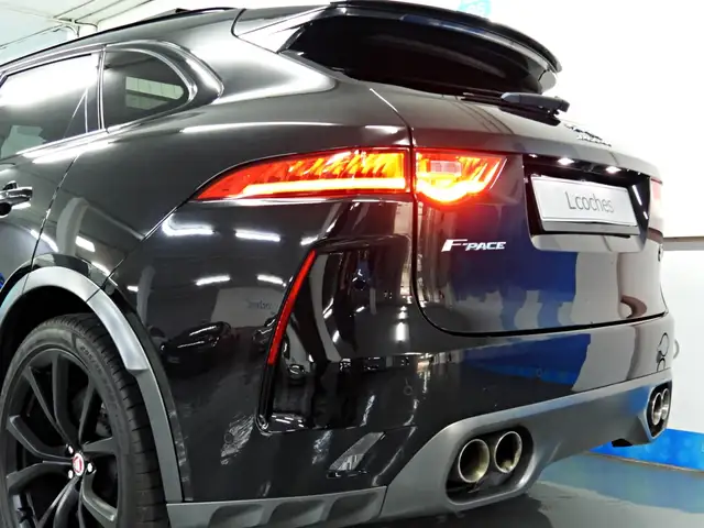 Jaguar F-Pace view 3