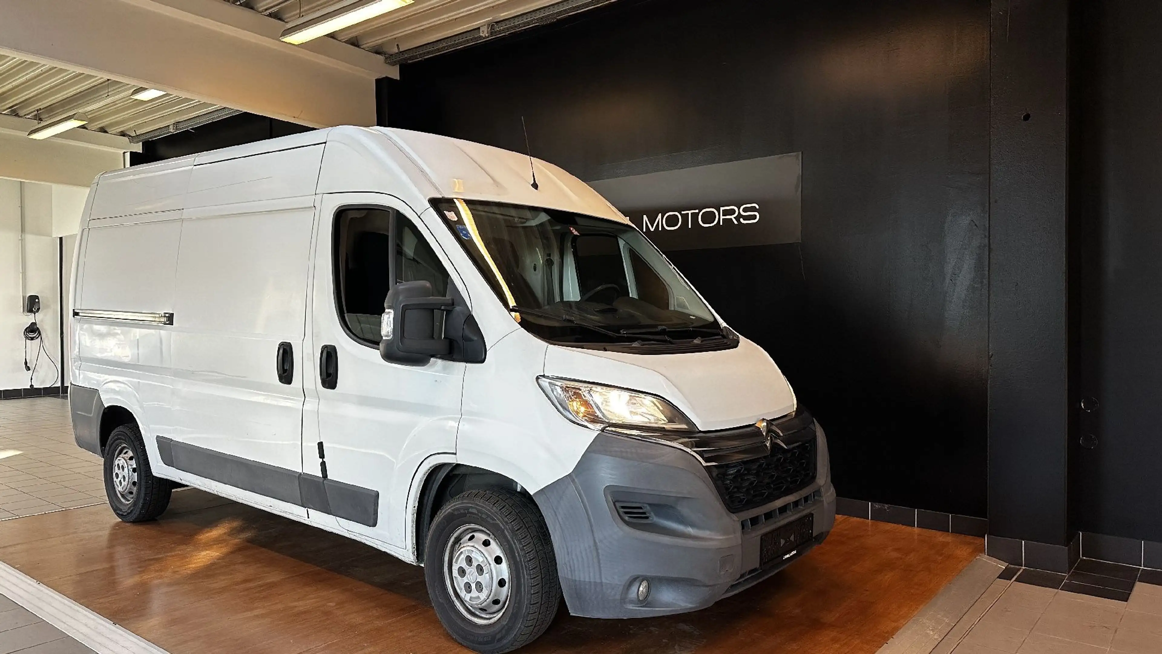 Citroen Jumper 33 2.2 HDi L2H2 3,3t