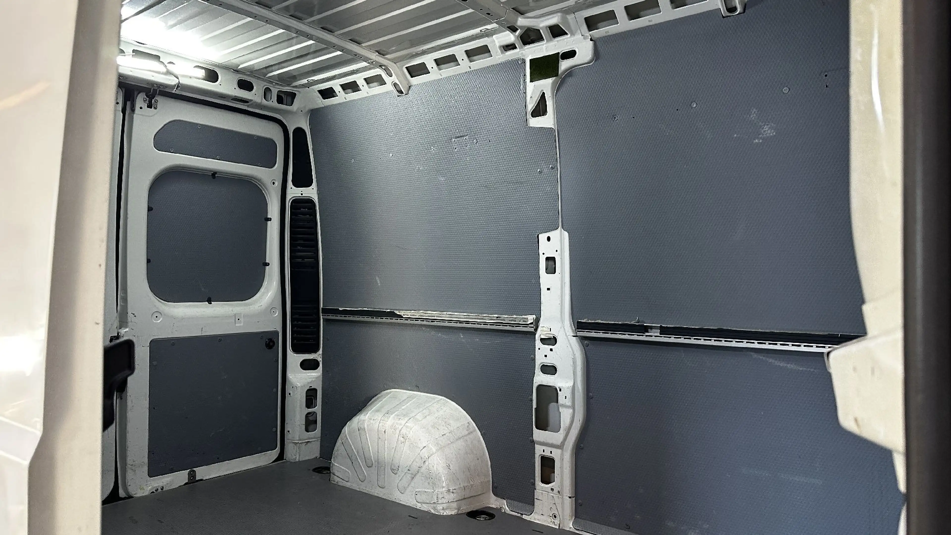 Citroen Jumper 33 2.2 HDi L2H2 3,3t — photo 7