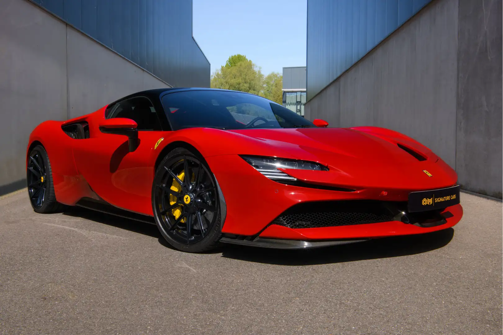 Ferrari SF90 Stradale 4.0 V8 Novitec wheels | Front Axle lift | Carbon Rouge - 1