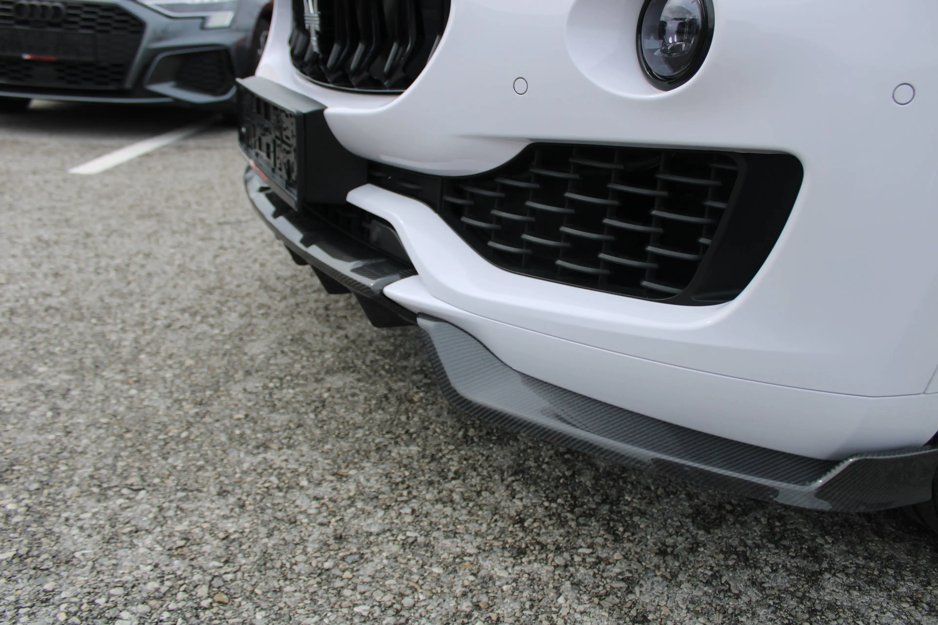 Maserati Levante Sport Design — photo 8