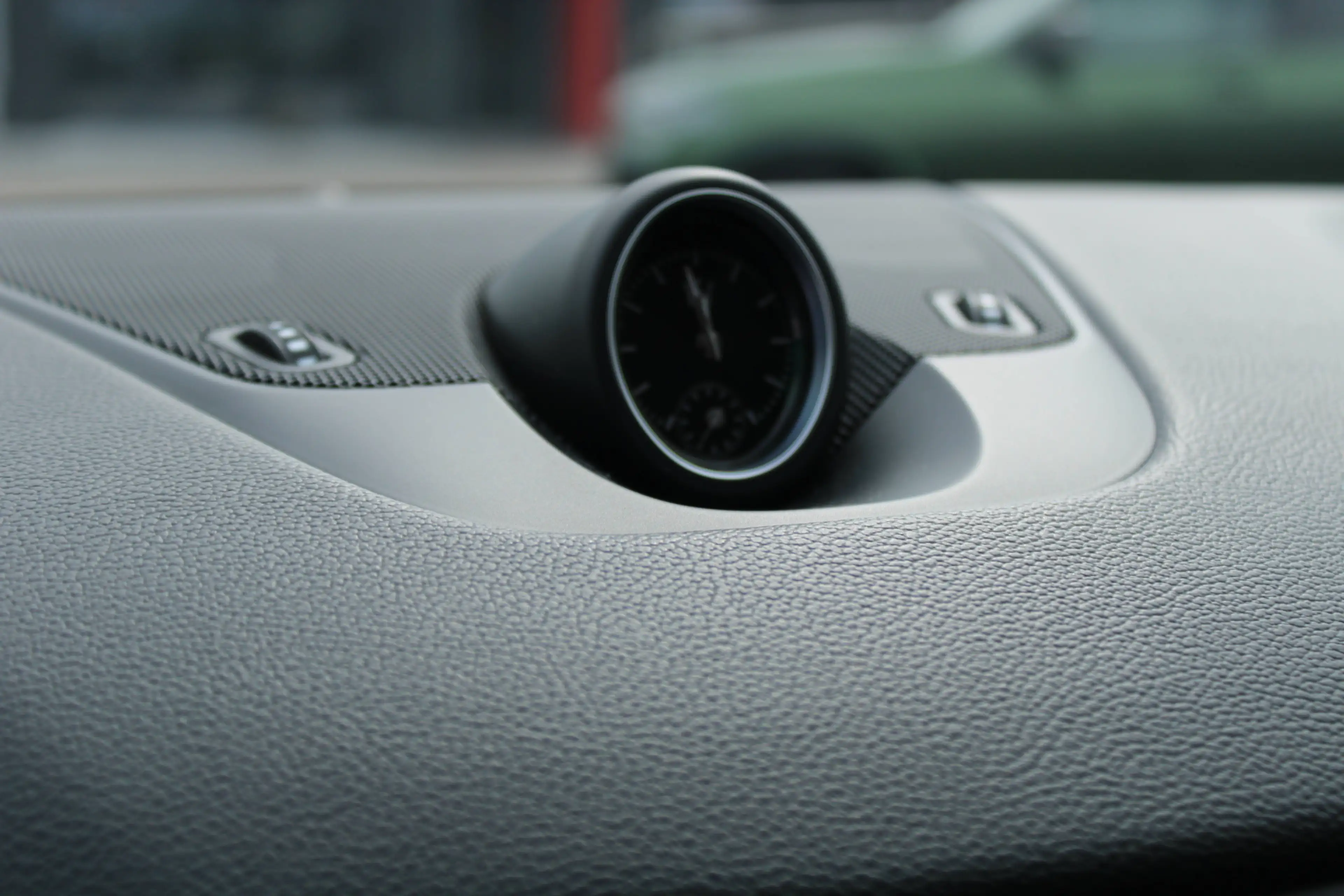 Maserati Levante Sport Design — photo 14