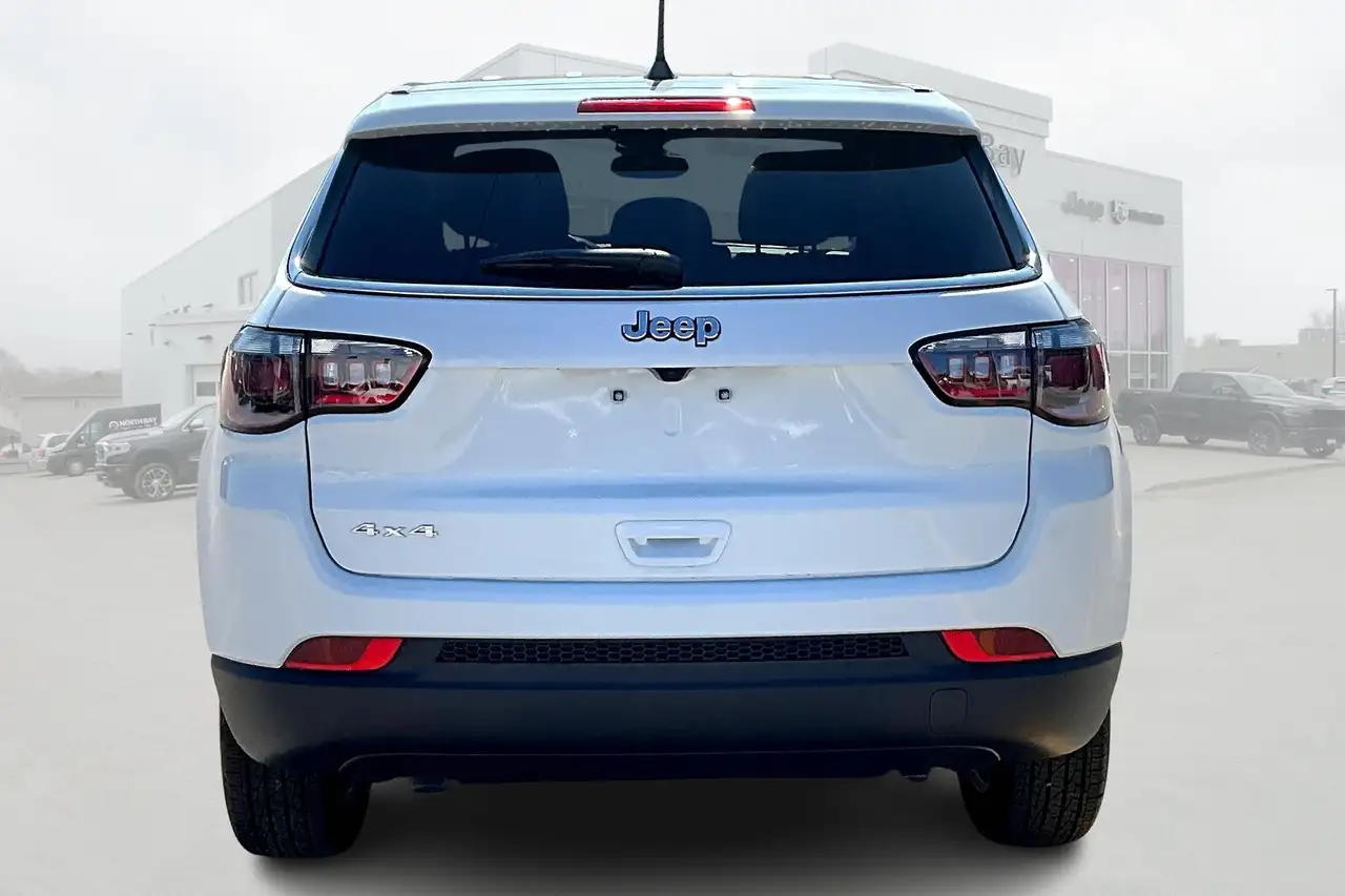 Jeep Compass снимка Jeep Compass