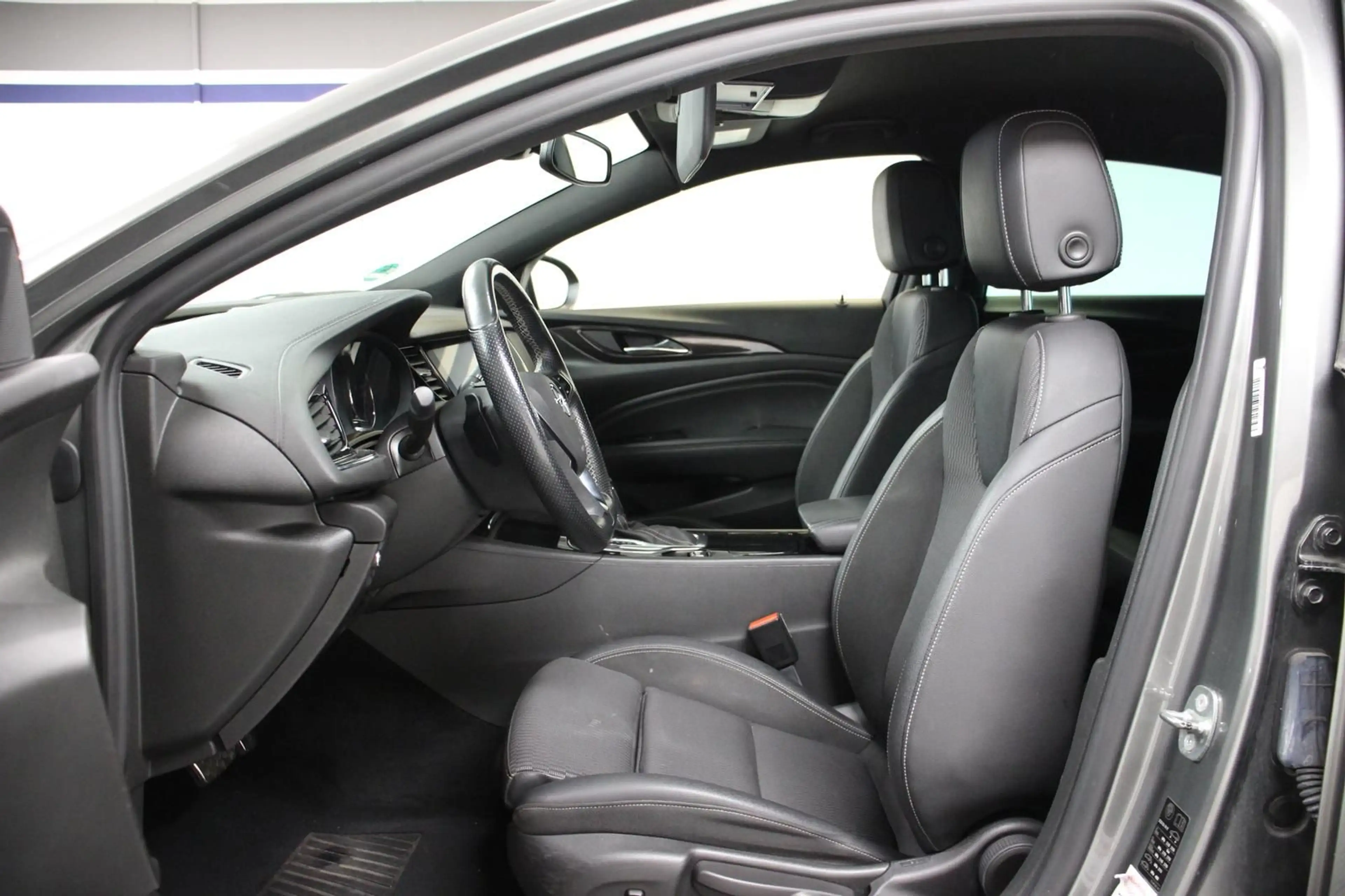 Opel Insignia 1.5 Grand Sport *KAMERA*NAVI*SHEFT*LED* — photo 11