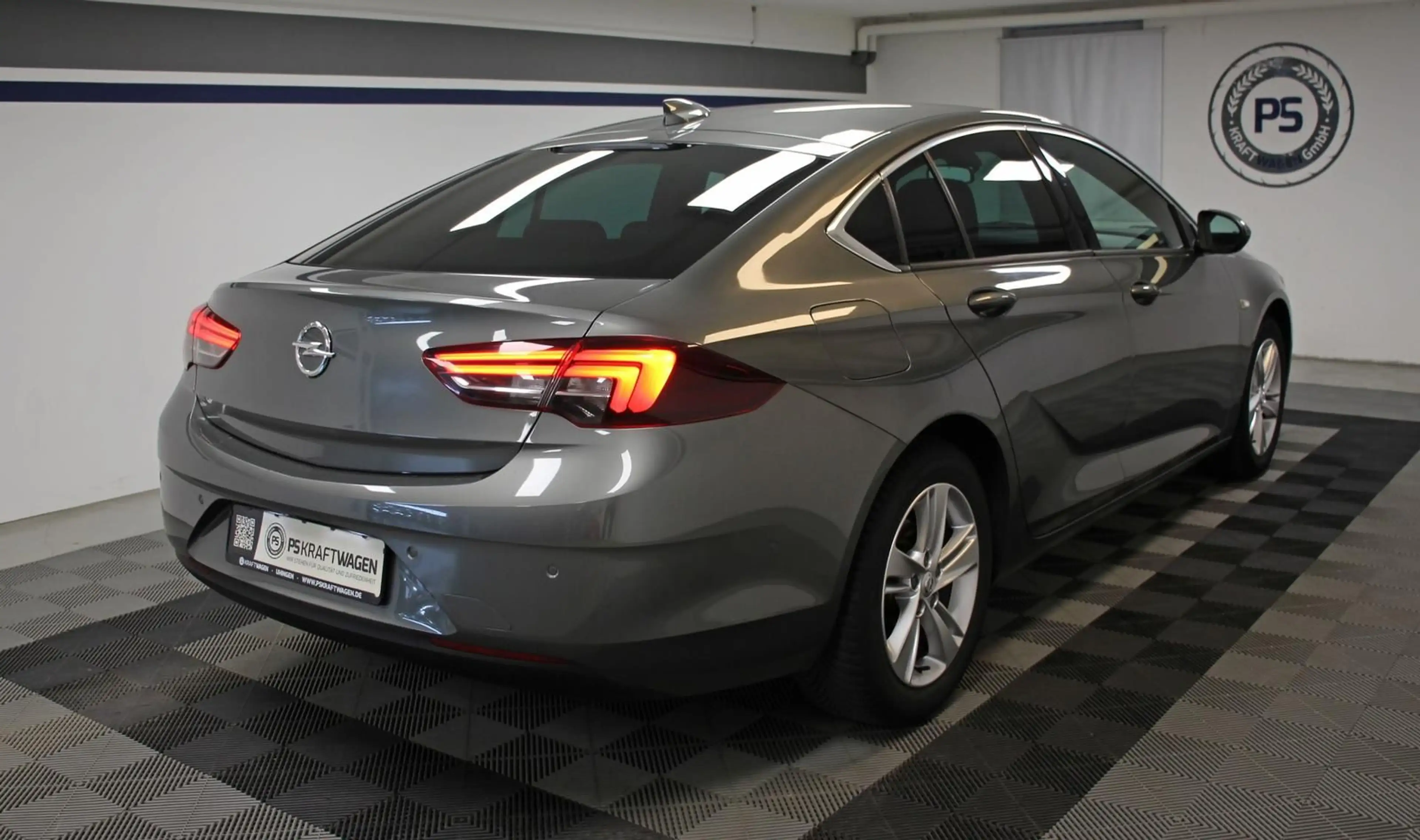 Opel Insignia 1.5 Grand Sport *KAMERA*NAVI*SHEFT*LED* — photo 4
