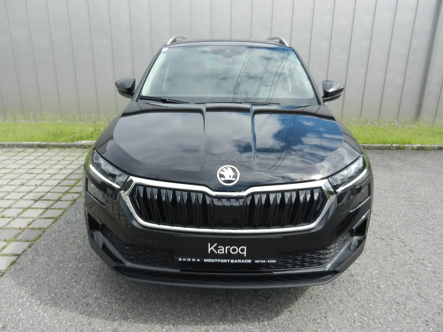 Skoda Karoq Selection TDI Schwarz - 2