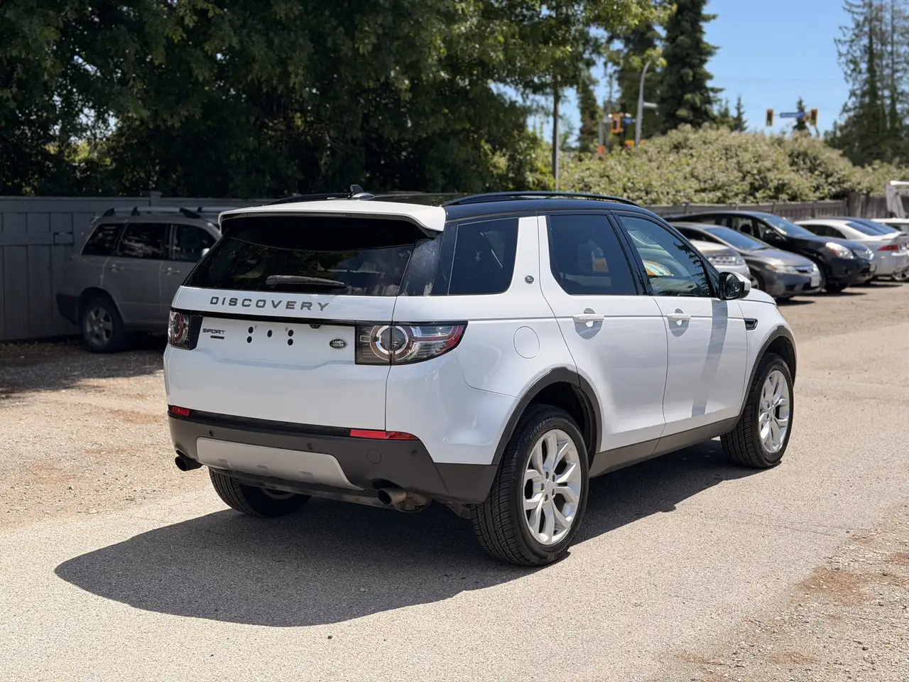 Land Rover Discovery Sport снимка Land Rover Discovery Sport