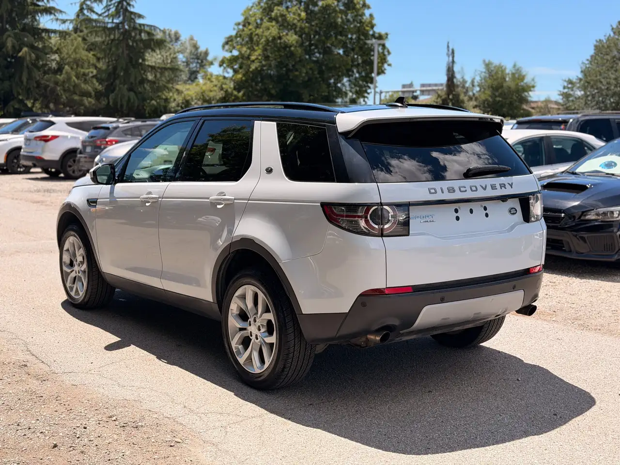 Land Rover Discovery Sport снимка Land Rover Discovery Sport