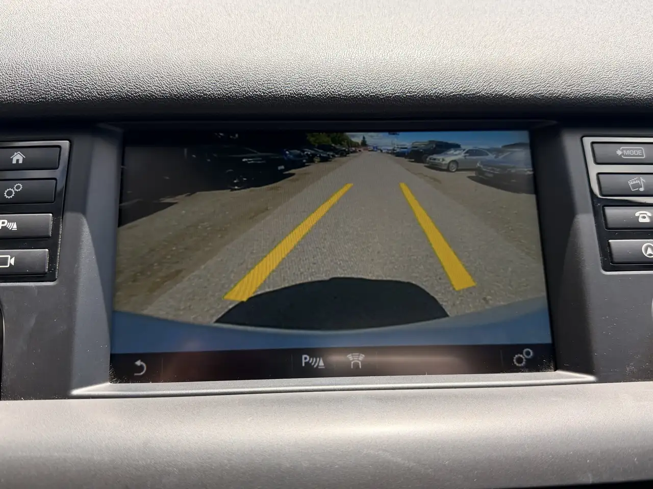 Land Rover Discovery Sport снимка Land Rover Discovery Sport