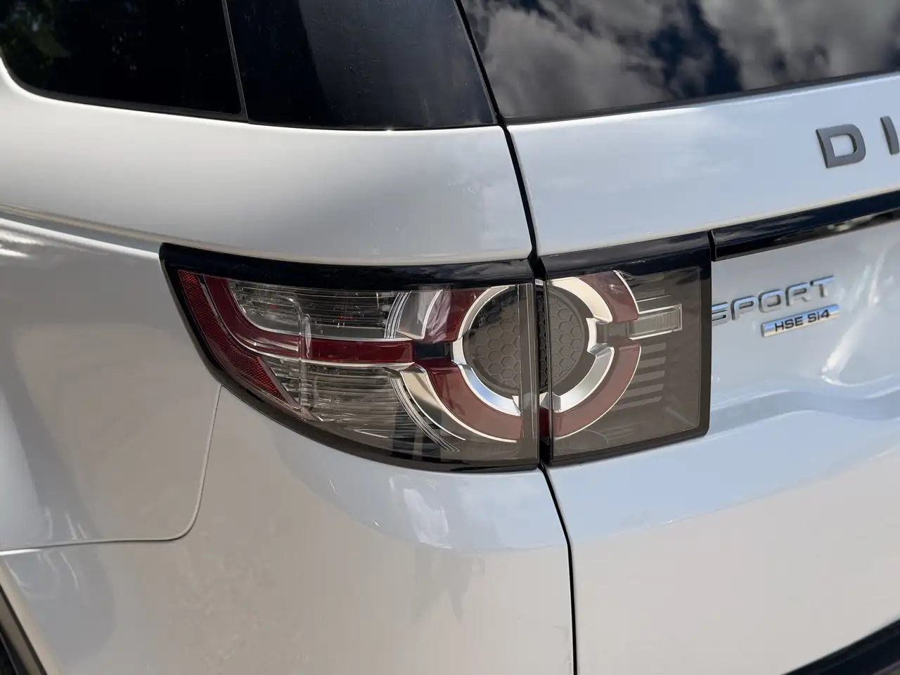 Land Rover Discovery Sport снимка Land Rover Discovery Sport