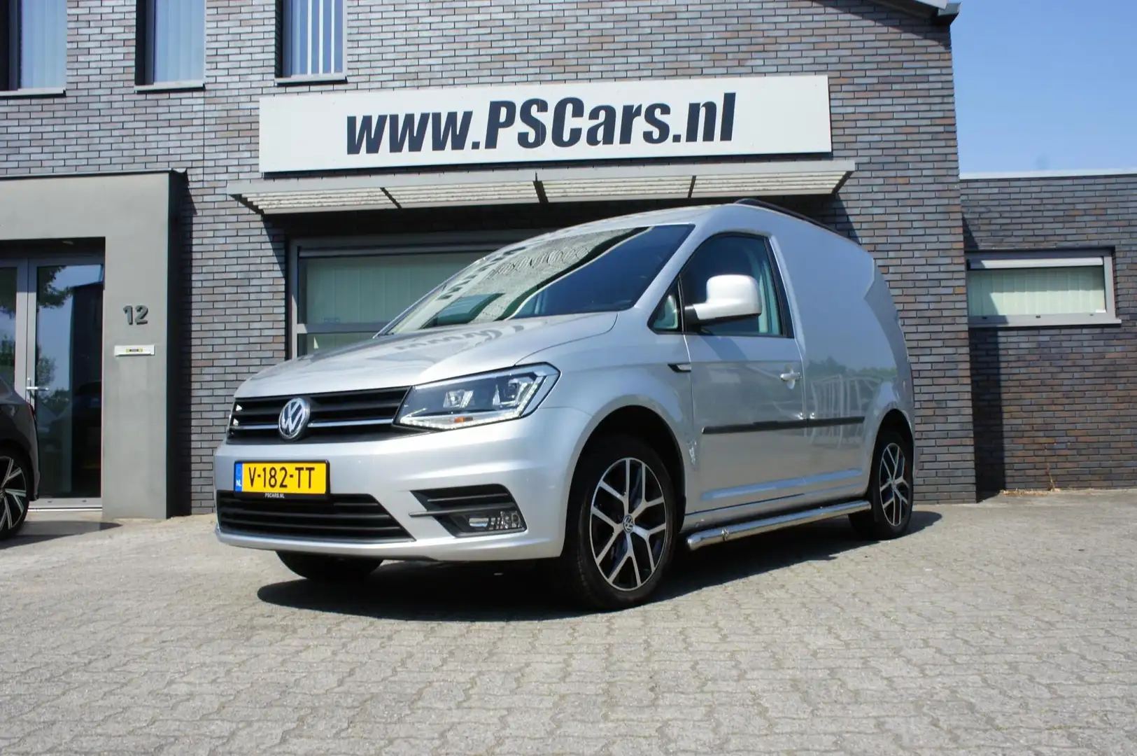 Volkswagen Caddy Bestel 2.0 TDI L1H1 BMT Exclusive Edition Srebrny - 2