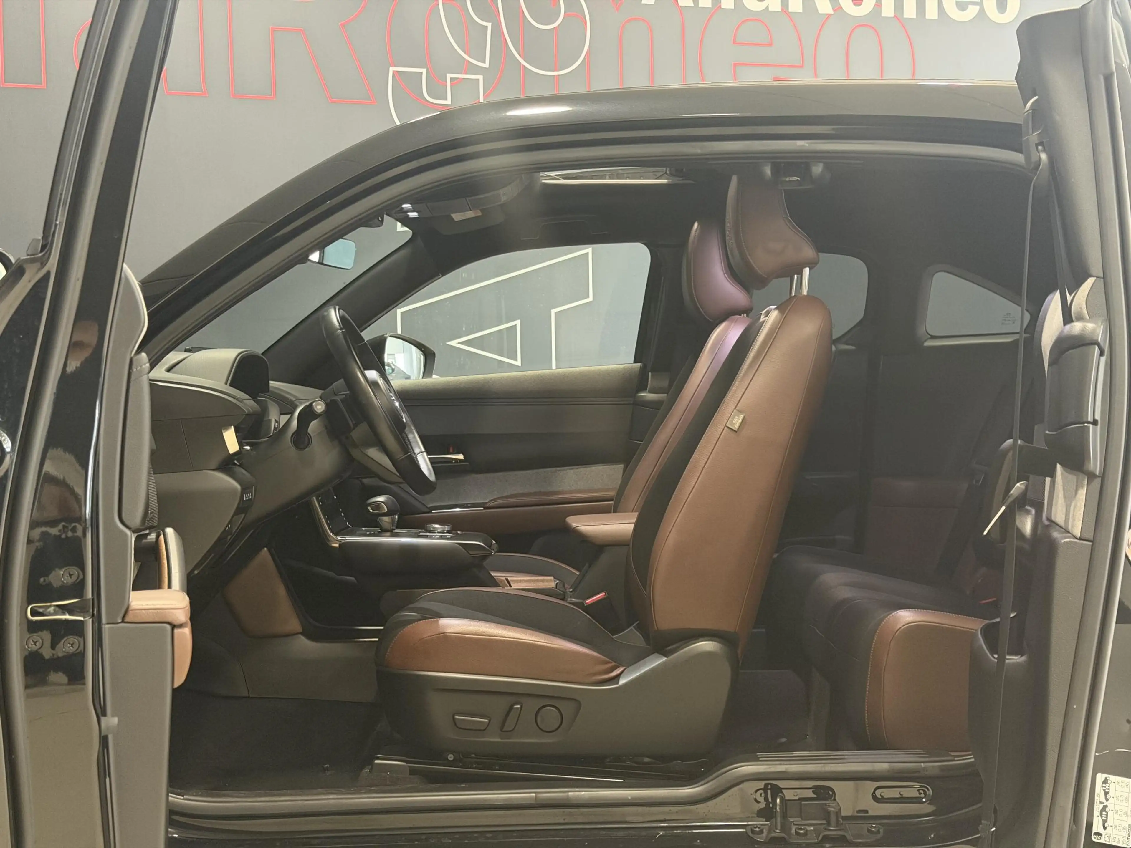 Mazda MX-30 e-SkyActiv 145 Advantage 36 kWh | Panorama dak | S — photo 8