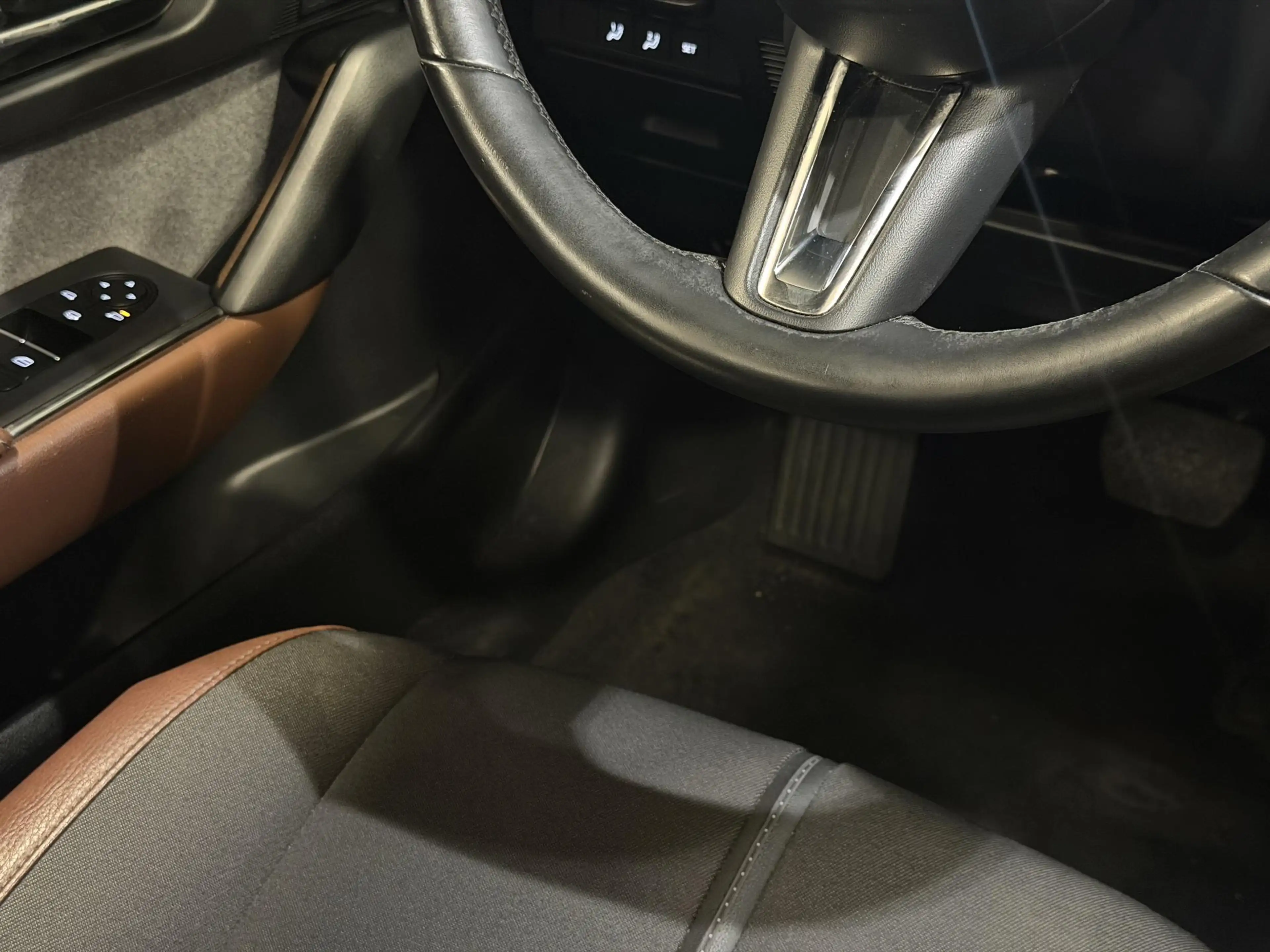 Mazda MX-30 e-SkyActiv 145 Advantage 36 kWh | Panorama dak | S — photo 44