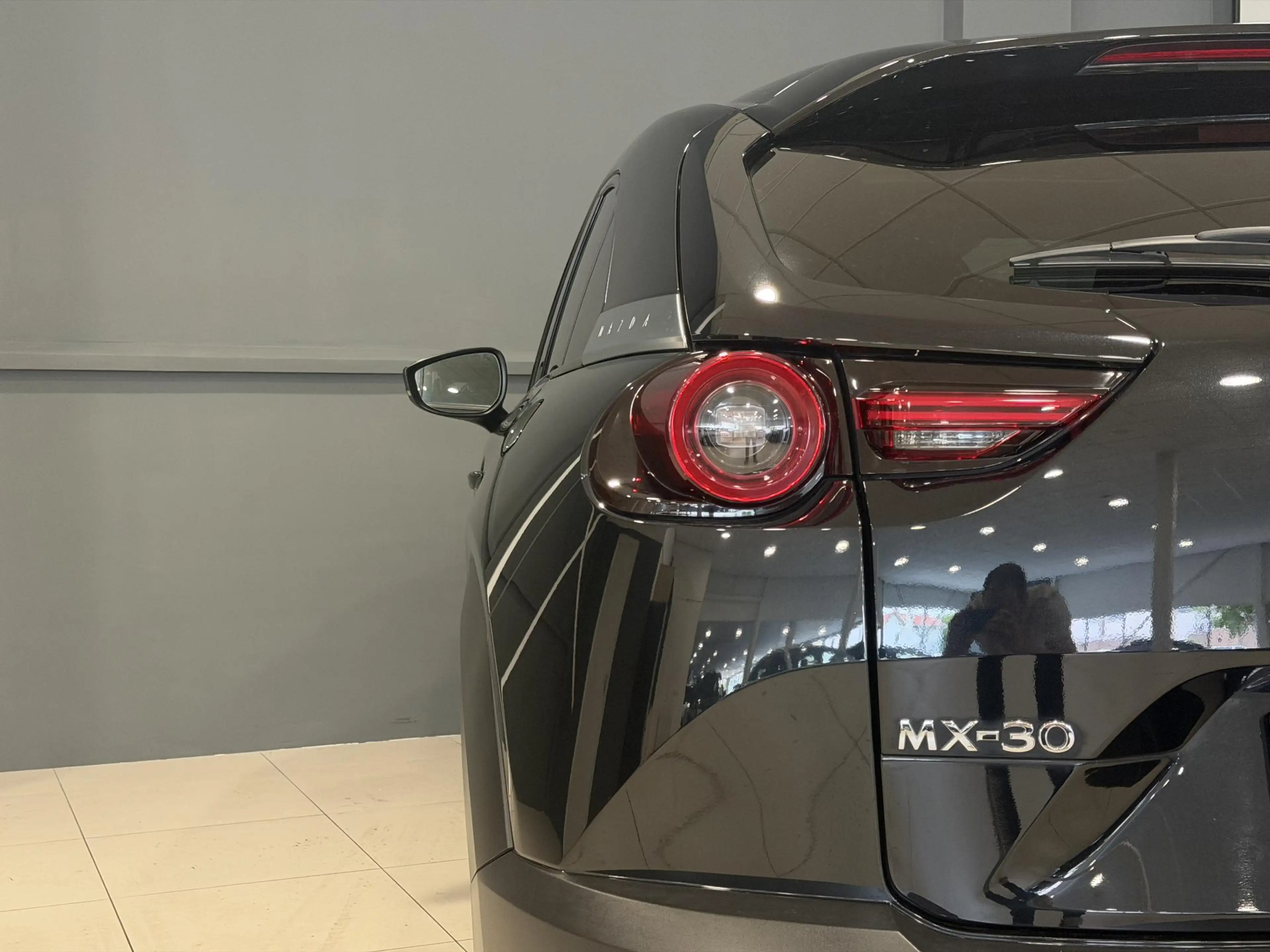 Mazda MX-30 e-SkyActiv 145 Advantage 36 kWh | Panorama dak | S — photo 40