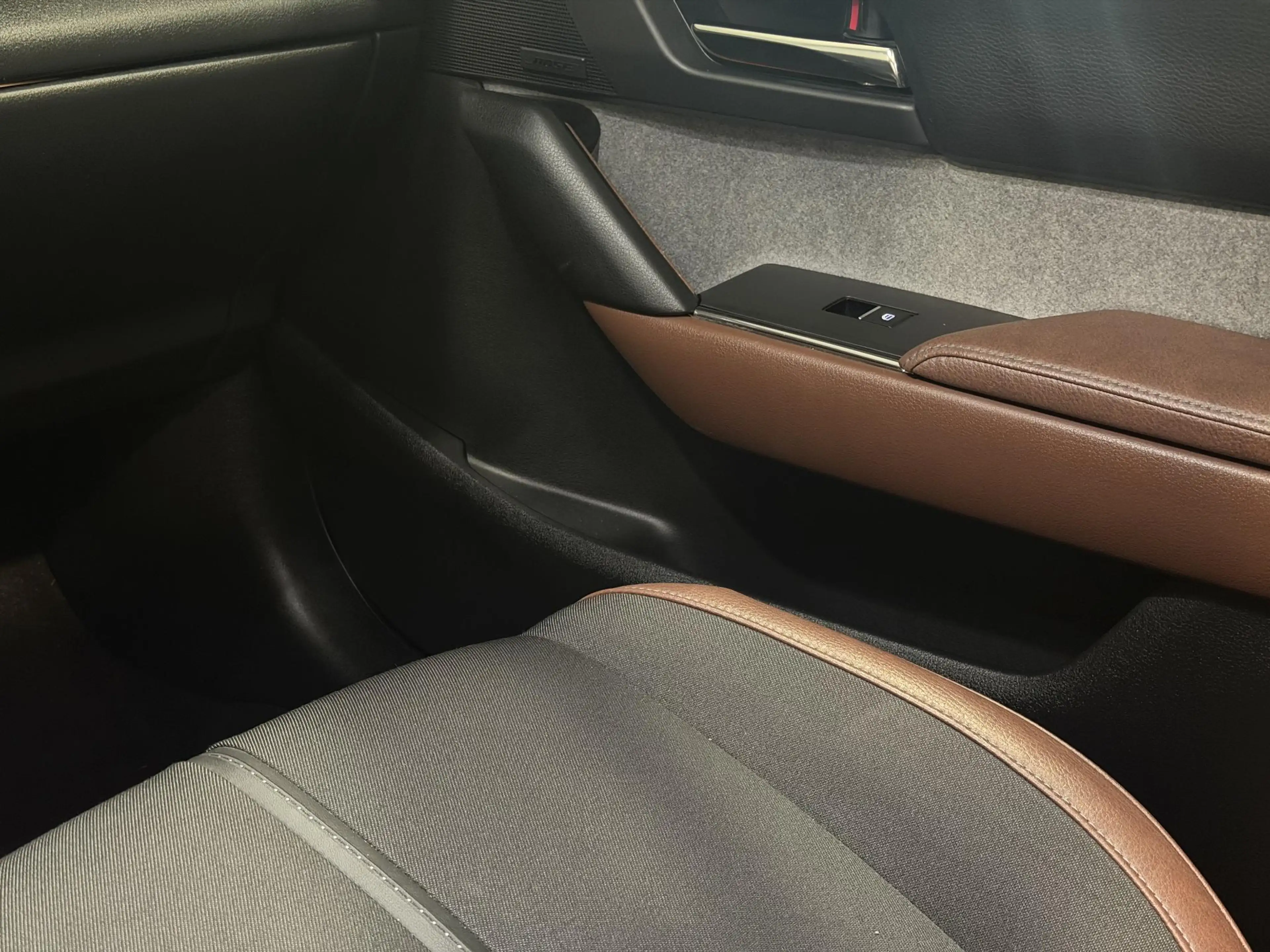 Mazda MX-30 e-SkyActiv 145 Advantage 36 kWh | Panorama dak | S — photo 50