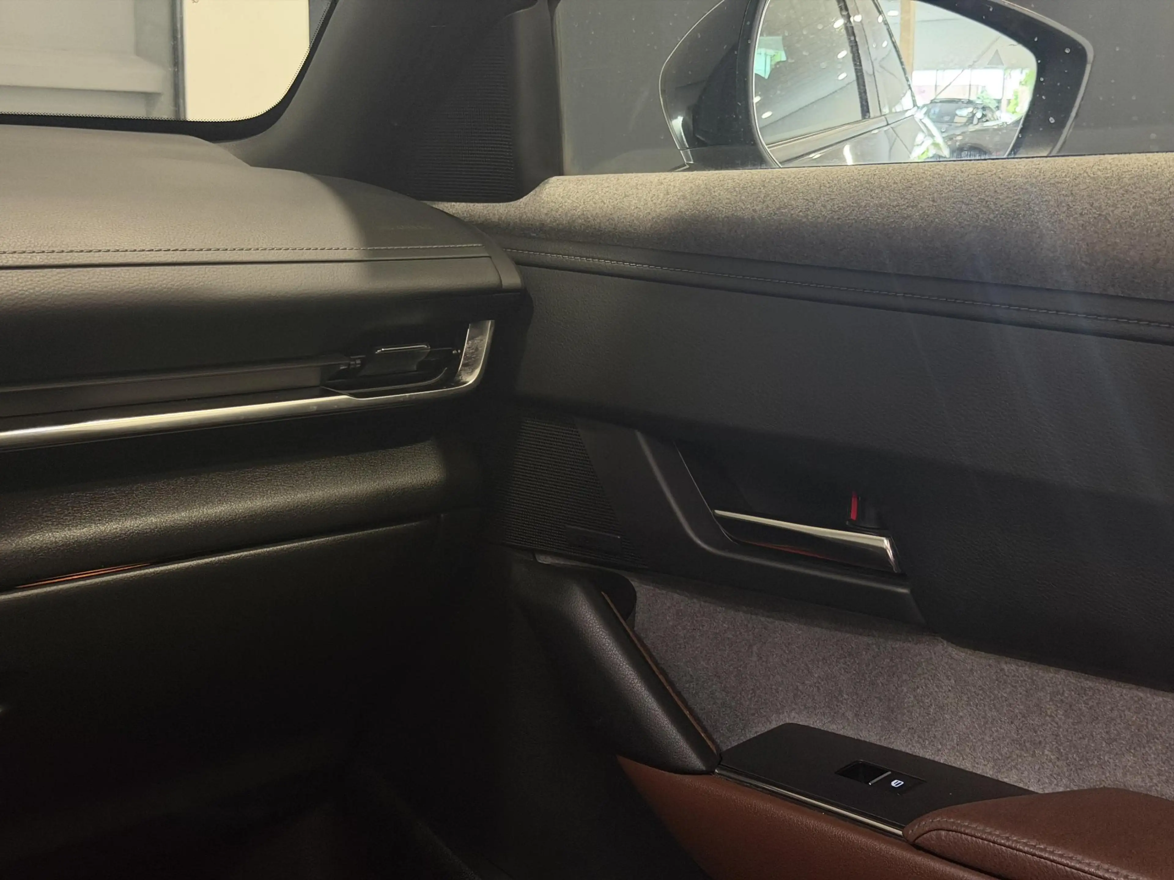 Mazda MX-30 e-SkyActiv 145 Advantage 36 kWh | Panorama dak | S — photo 49