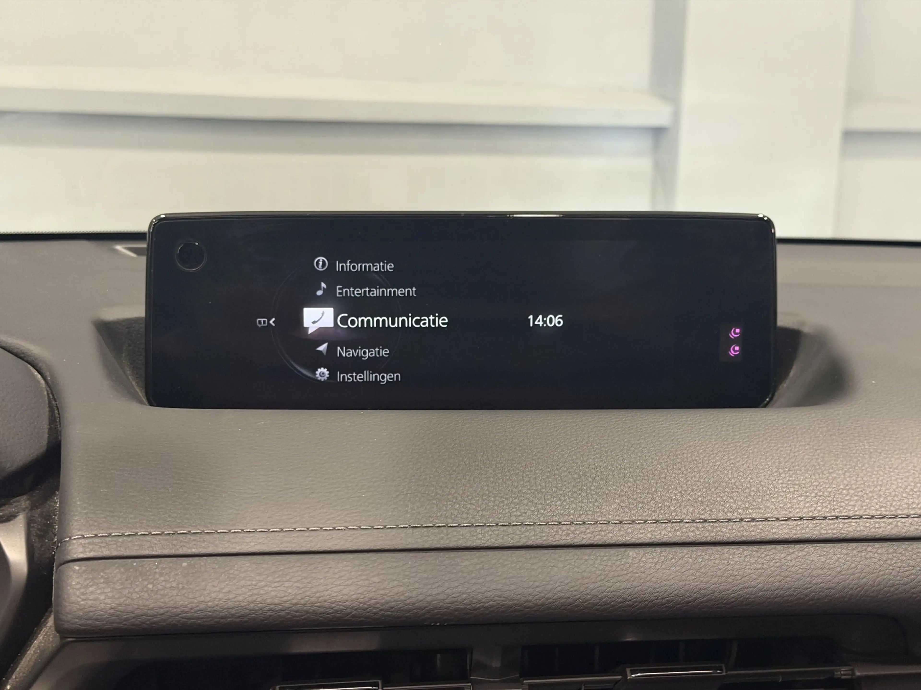 Mazda MX-30 e-SkyActiv 145 Advantage 36 kWh | Panorama dak | S — photo 45