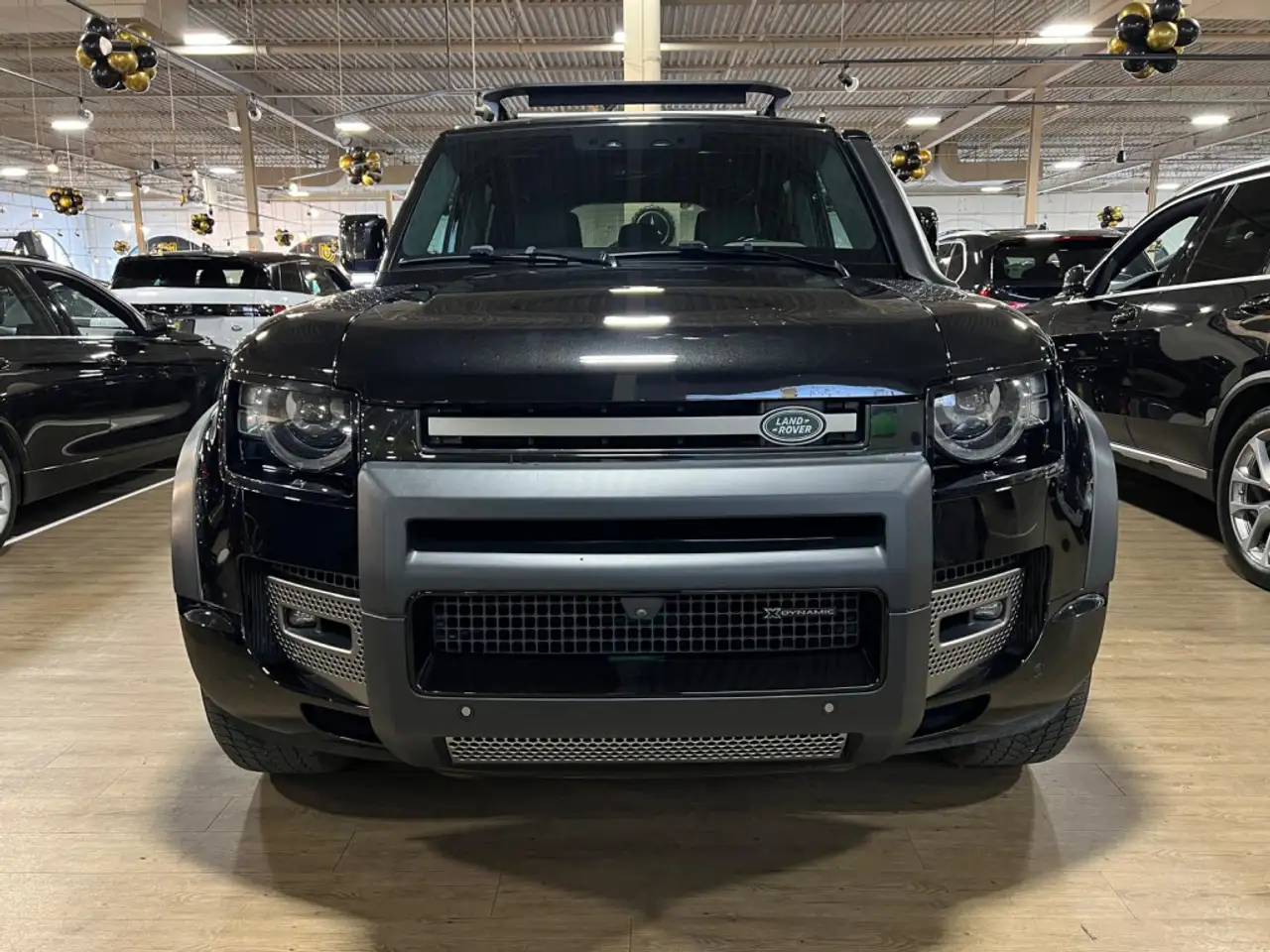 Land Rover Defender photo Land Rover Defender